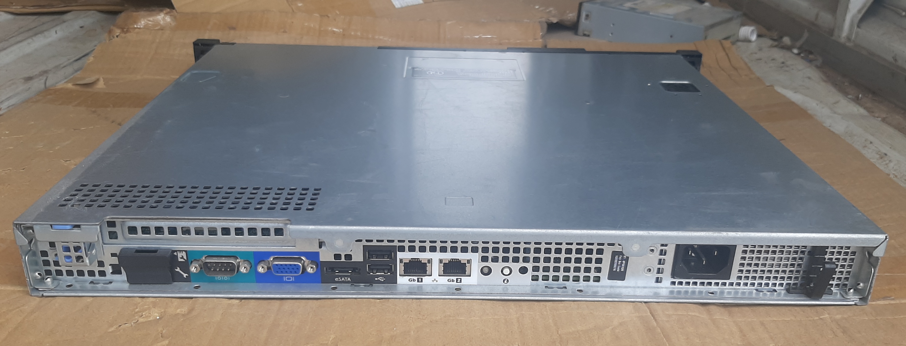 เซิร์ฟเวอร์มือสอง Dell PowerEdge R210 (CPU x3430 Ram4GB HDD250GB) ประกันร้าน 1 เดือน