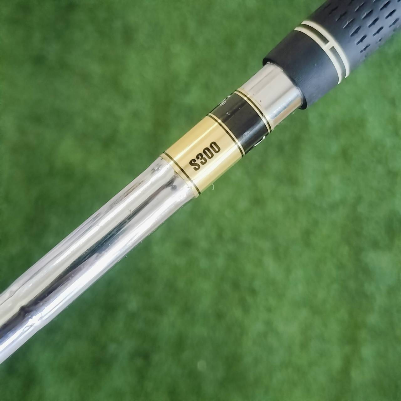 ชุดเหล็ก NIKE CCI FORGED มีเหล็ก 3 4 5 6 7 8 9 เเละ PW ก้าน DYNAMIC GOLD S300 สภาพเดืมๆ ตีง่าย ตัว FORGED วัสดุพรีเมี่ยม นุ่มมาก และเป็นเหล็กที่ตีมันส์มากๆเลยค่ะ ไม้กอล์ฟพรีเมี่ยมมือสอง ของแท้ By NakaraLuxurious