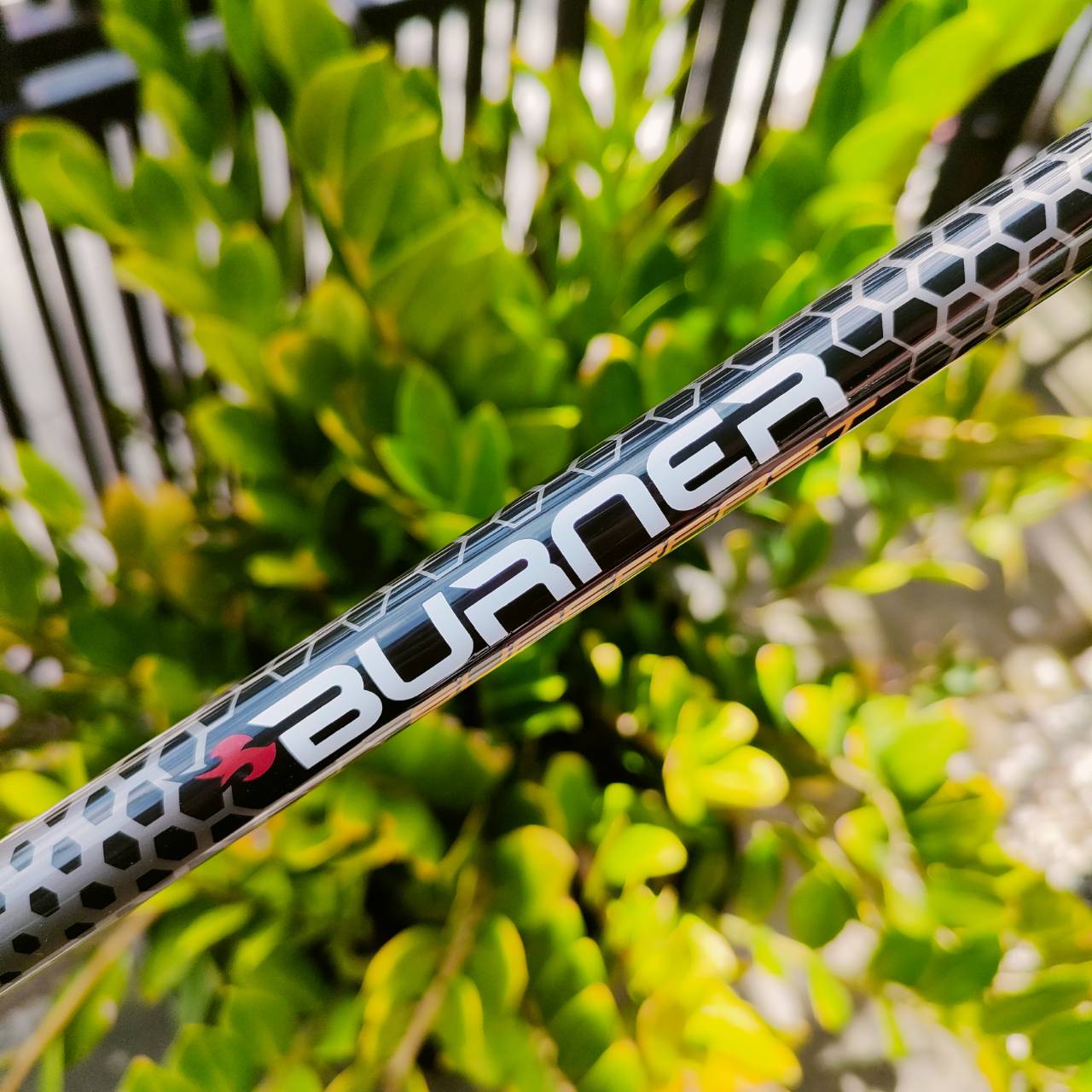 Driver Taylormade BURNER SUPERFAST องศา 9.5 ก้าน MATRIX OZIK XCON4.8 FLEX S หัวใหญ่ขนาด 460 CC.ชดเชยสูงสุด ตีตรงมากๆ ไกลมากๆ ก้านดีมากๆ ใส่เต็มๆไกลมาก ไม้กอล์ฟพรีเมี่ยมมือสอง ของแท้ By NakaraLuxurious