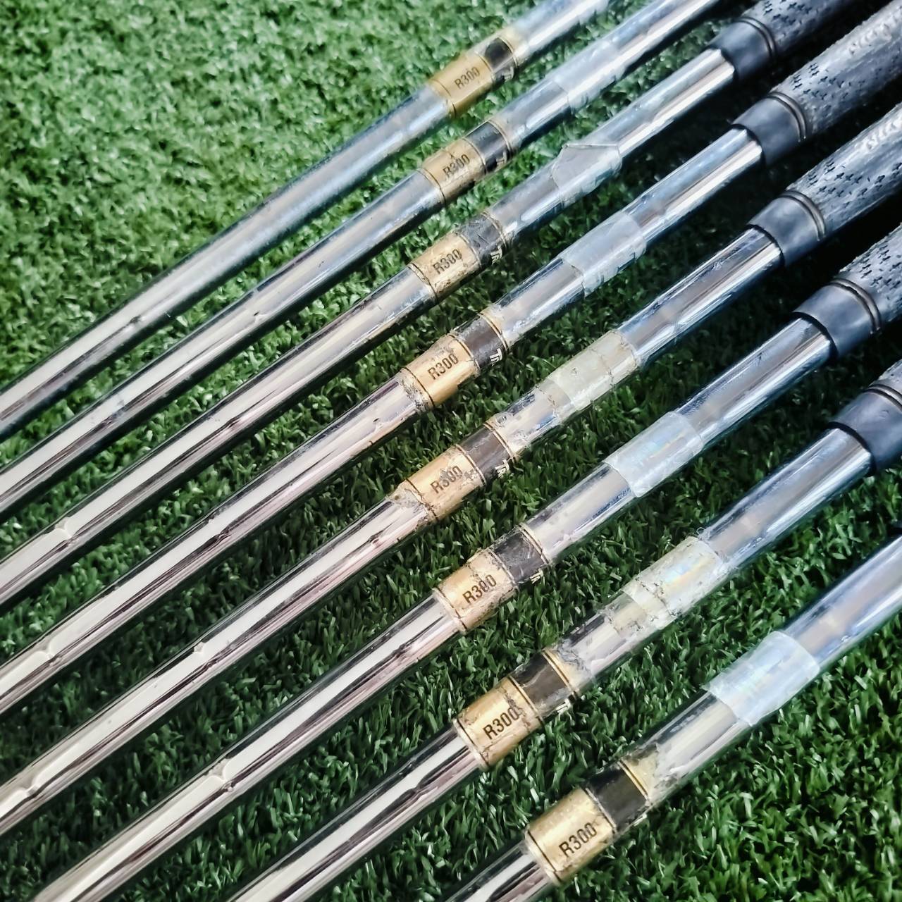 ชุดเหล็ก TITLEIST DCI 762 มีเหล็ก 3 4 5 6 7 8 9 เเละ P ก้าน DYNAMIC GOLD R300 สภาพสวยมาก หน้าสวยทุกเหล็ก ไม้กอล์ฟพรีเมี่ยมมือสอง ของแท้ By NakaraLuxurious