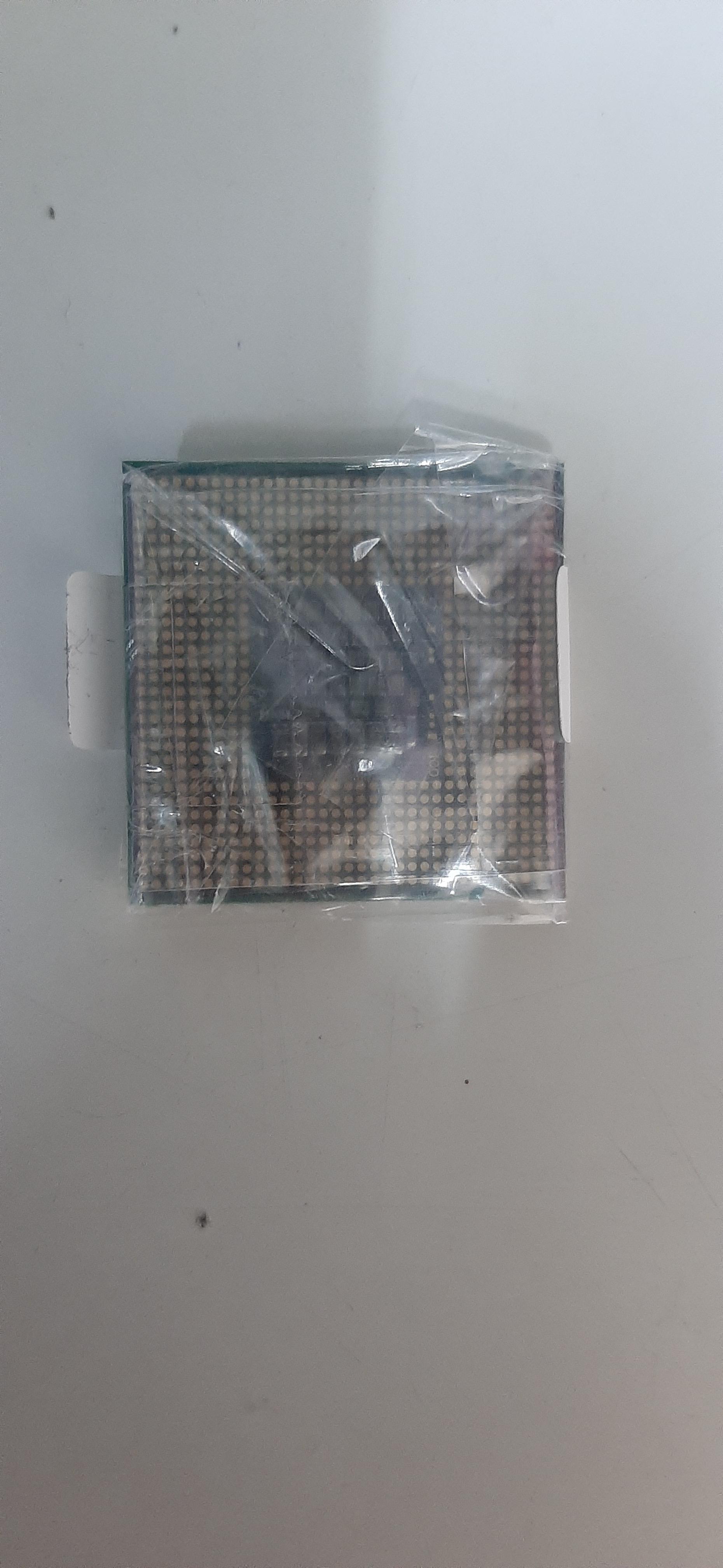 ซีพียูอะไหล่มือสอง Intel Xeon 3070 LGA775 (2.7 GHz 2Cores 2Threads)ประกันร้าน 1 เดือน