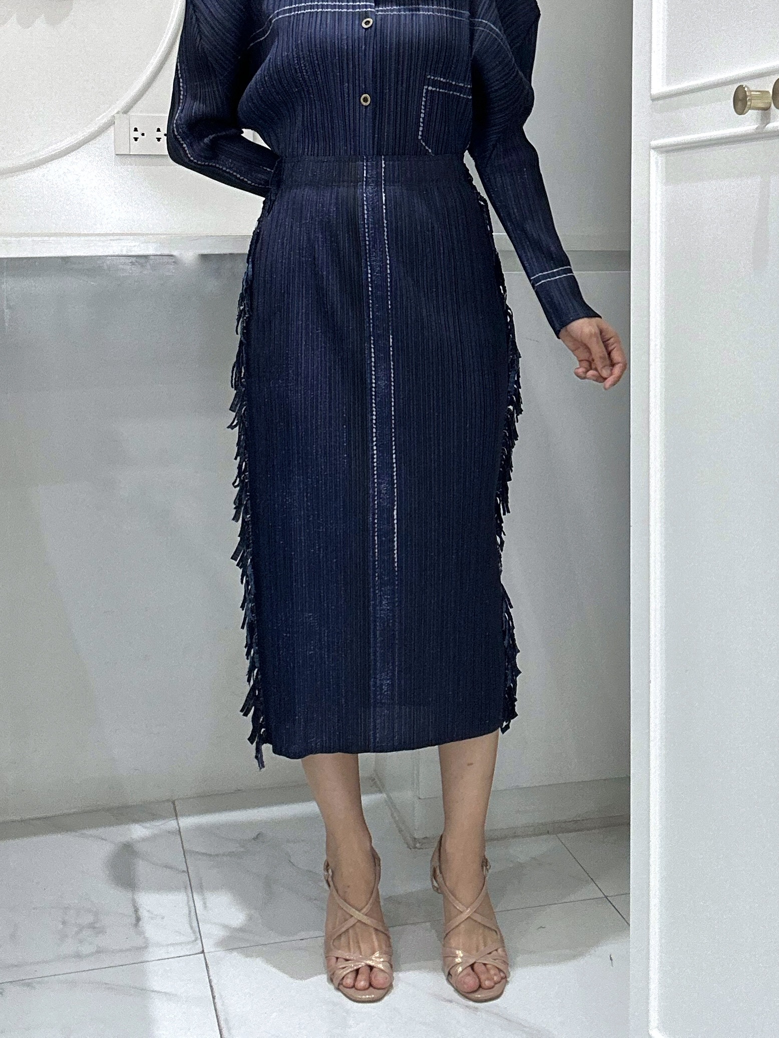 ปรับราคาลง20%!! ยาว 32นิ้ว! 2MUAY รุ่น GJO3067-9 กระโปรงพลีทคุณภาพ FRINGE TRIM DENIM PRINT PLEATED SKIRT 4 สี FREE SIZE