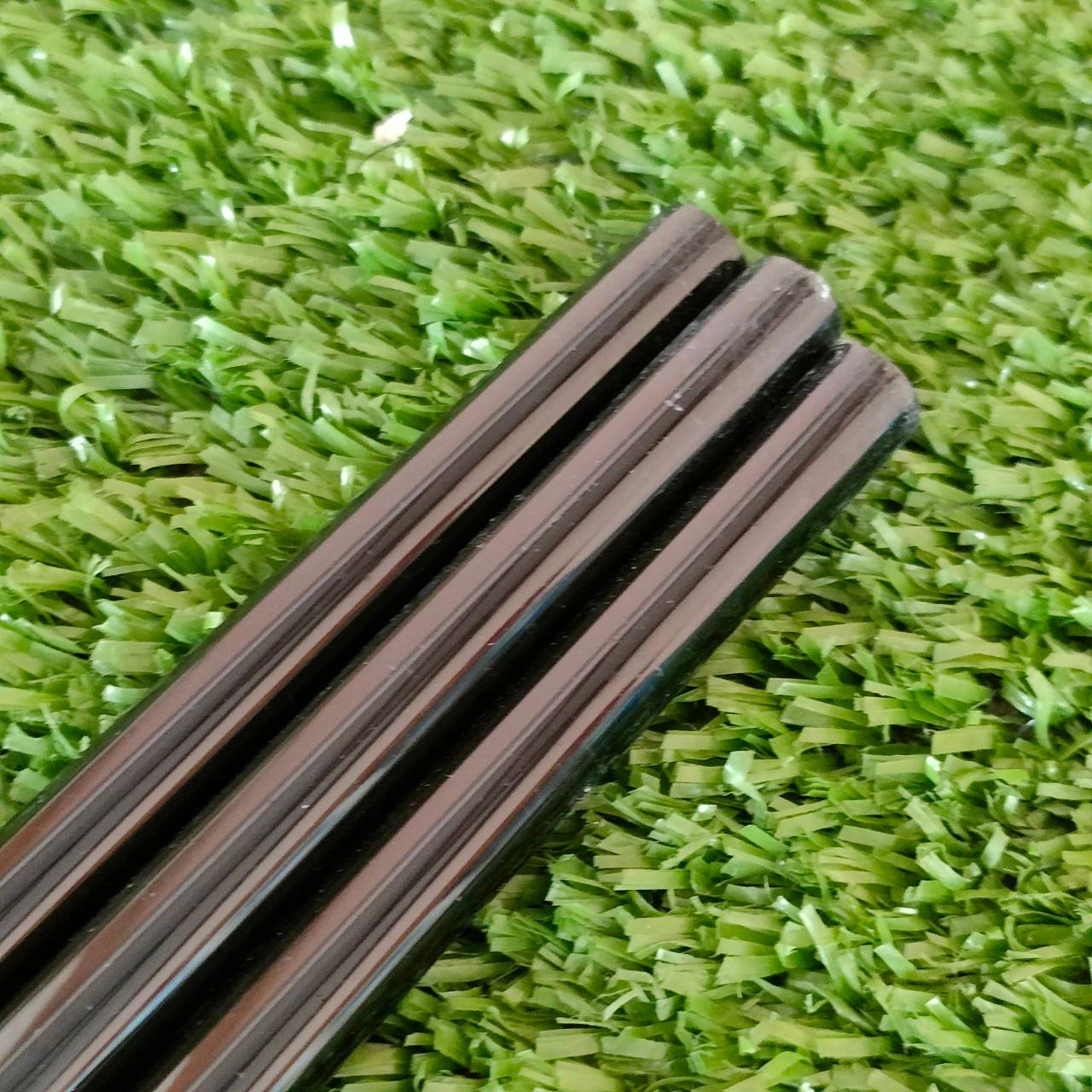 ก้าน VENTURA USA ของใหม่!! ความยาวเฉพาะก้าน 45 นิ้ว **ก้านสำหรับใส่ DRIVER FLEX R** MID KICK เหมาะกับสปีด 76 - 94 MPH สุดยอดก้านกราไฟต์แท้ๆ 100% มือหนึ่ง ของแท้ BY NakaraLuxurious