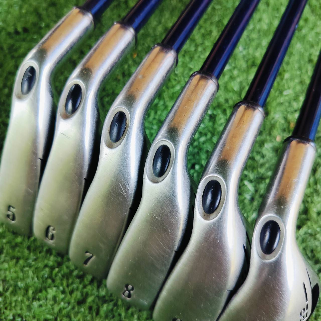 ชุดเหล็ก Callaway X-22 ก้าน X SERIES 65i FLEX SR เป็นรุ่นยอดนิยม จุดพีคของ Callaway พัฒนาต่อมาจากรุ่น X18 และ X20 ใบ CAVITY ลึกก้านเสียบทะลุ ไม้กอล์ฟพรีเมี่ยมมือสอง ของแท้ By NakaraLuxurious