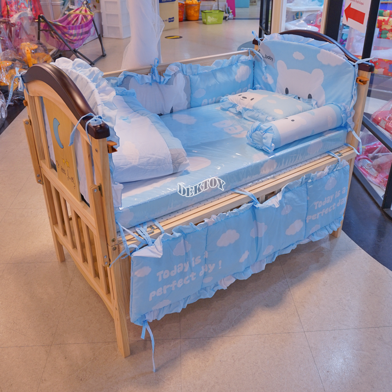 Fin babiesplus เตียงไม้ เตียงนอนเด็ก 3 IN 1 แถมฟรี! ชุดที่นอนครบเซ็ท รุ่น CARMC606OAK