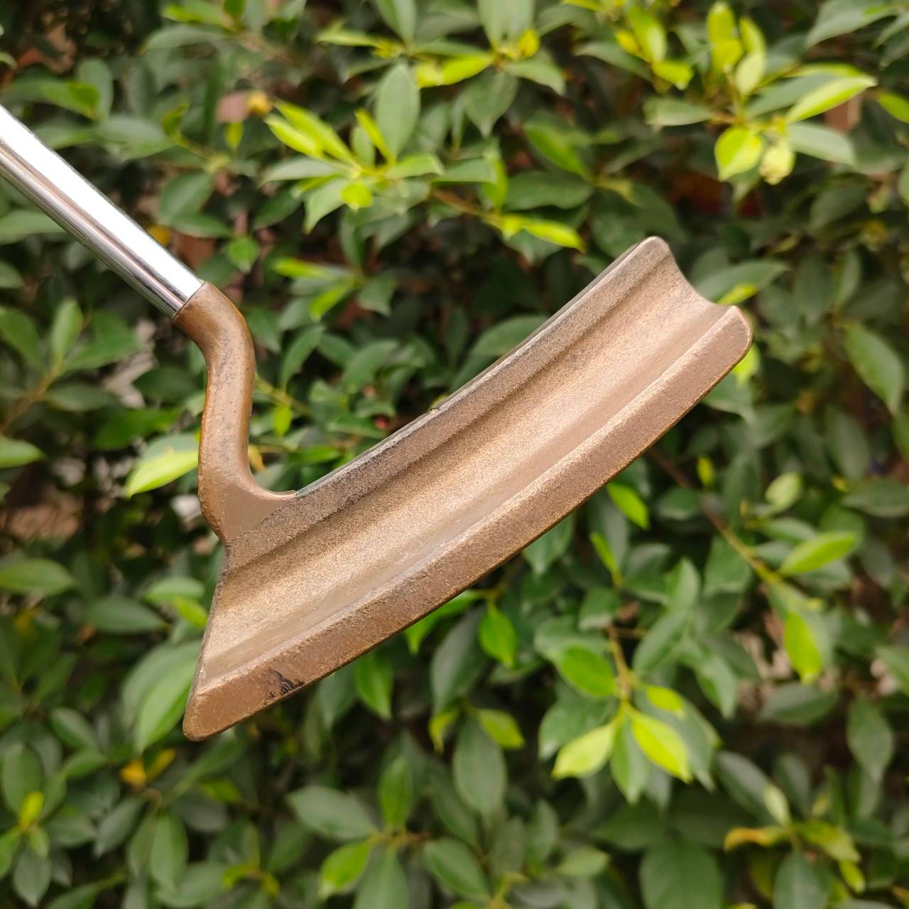 PUTTER MIZUNO PRO METAL 9226 สุดยอดมากๆ เป็นวัสดุทองเหลือง พรีเมี่ยมญี่ปุ่น และหน้า MILLED ครบเครื่องหายากมากๆ ความยาว 34 นิ้ว ก้าน MIZUNO