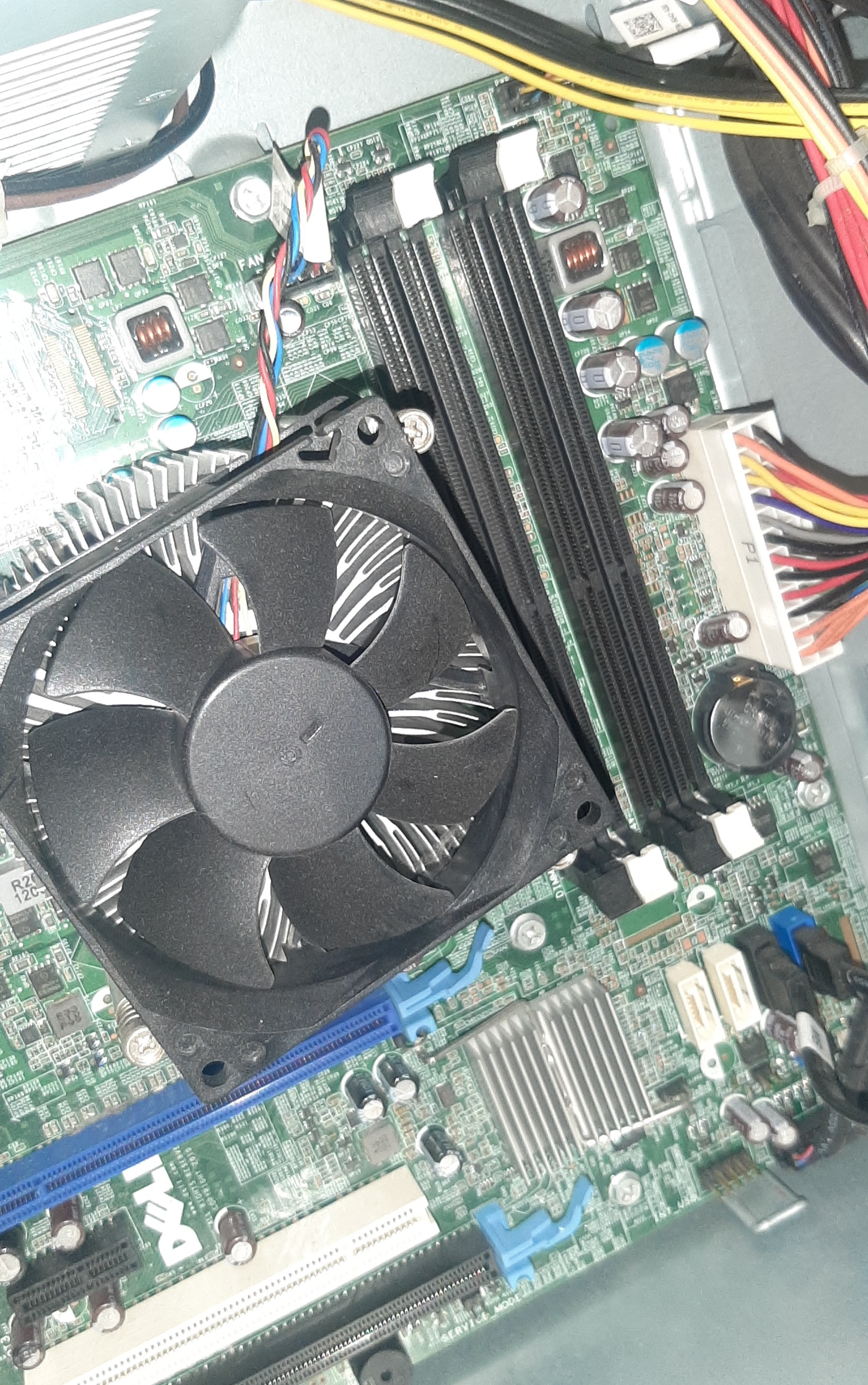 เวิร์คสเตชั่นมือสอง สภาพดี Dell Precision T1600 (i3-2120 Ram8GB HDD500GB) ประกันร้าน 1 เดือน