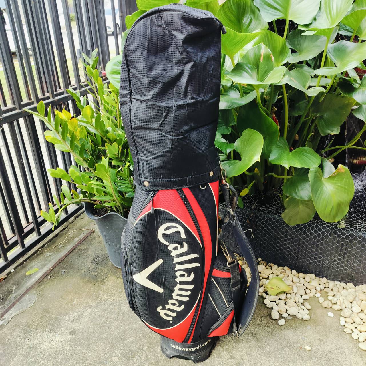 ถุงกอล์ฟ Callaway มือสอง ของแท้ มือสอง สภาพพร้อมใช้เลยค่ะ ถุงเบามาก ใช้ดีมากๆค่ะ ซิปดีทุกจุดเลยค่ะ