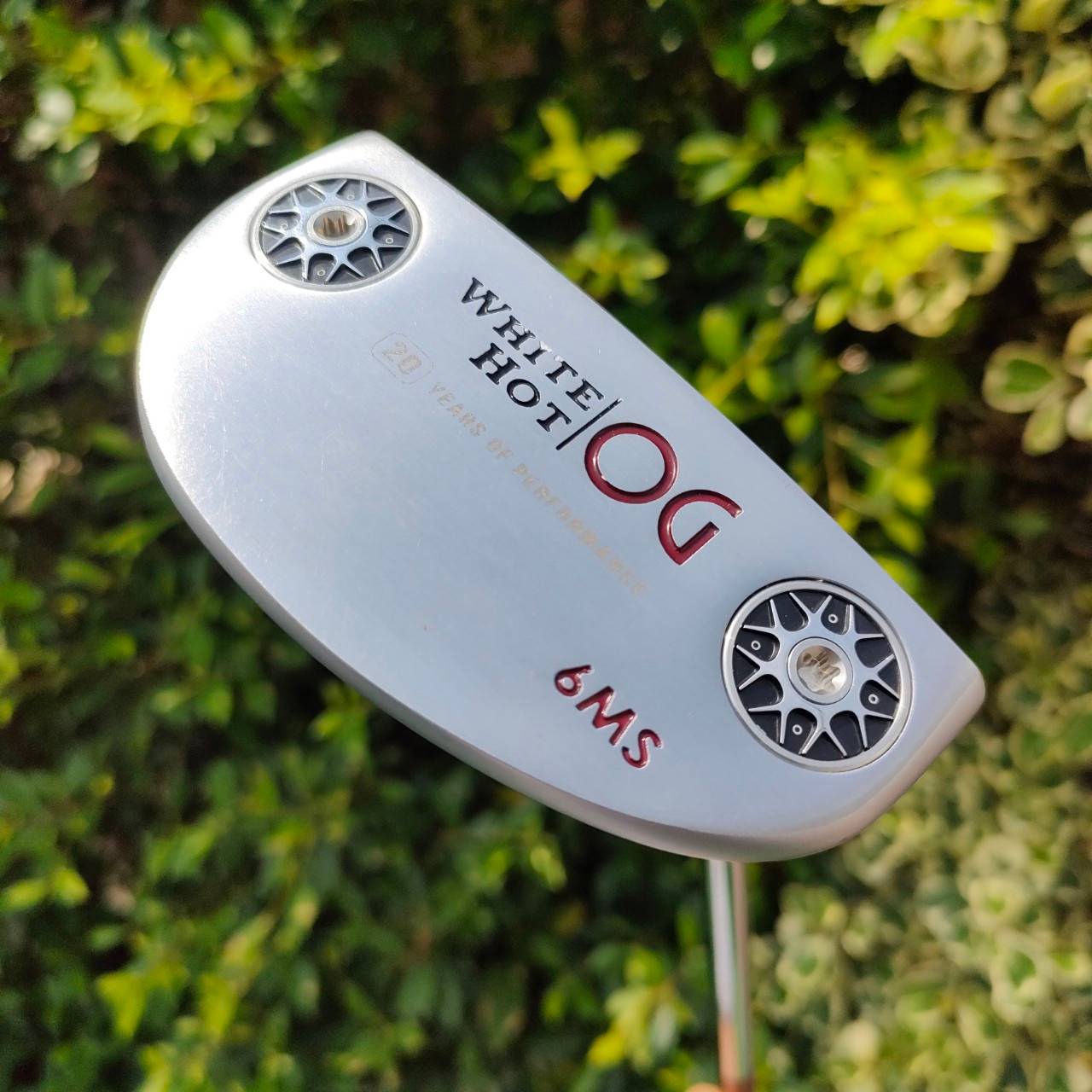 PUTTER ODYSSEY WHITE HOT OG 6MS ความยาว 34 นิ้ว สวยมาก ของดีสุดๆๆๆ ก้าน STROKELAB ก้านกราไฟต์ครึ่งเหล็ก ** กริฟ เเบบใหญ่ ** พร้อม COVER เดิมๆ