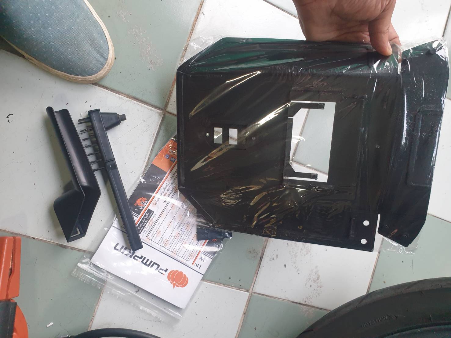 เครื่องเชื่อม PUMPKIN รุ่น PTT-SP160A#17906 ขนาด 160 แอมป์ สีส้ม - ดำ สภาพใหม่