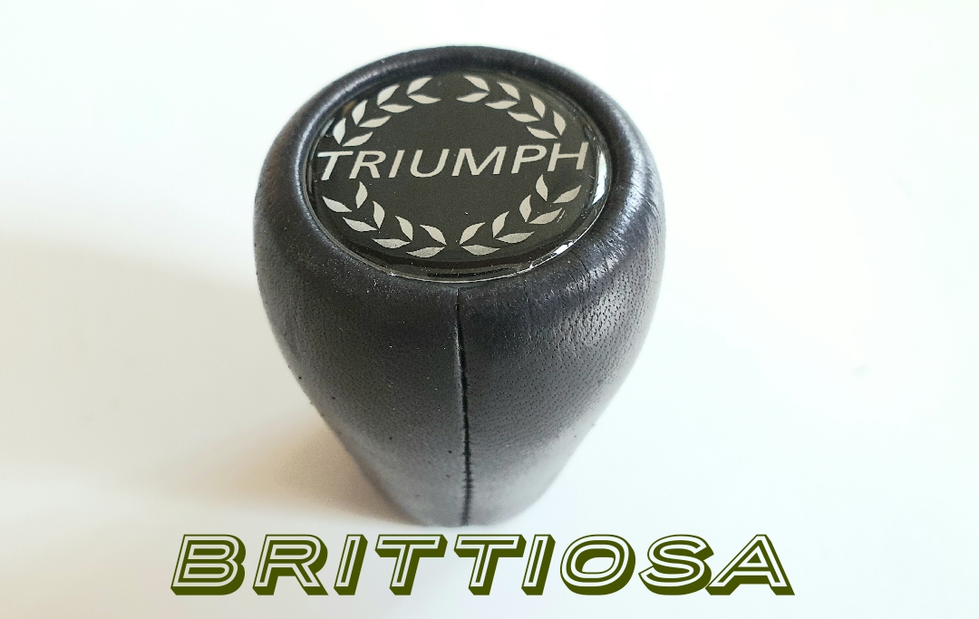 Vaihdekepin nuppi, nahkainen, Triumph logo =36e