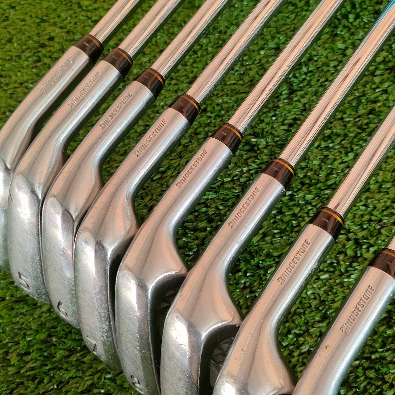 ชุดเหล็ก TOURSTAGE V7000 L.C.FORGED พรีเมี่ยมญี่ปุ่น มีเหล็ก 4-9 เเละ PW P/S ก้าน N.S.PRO 950GH FLEX R