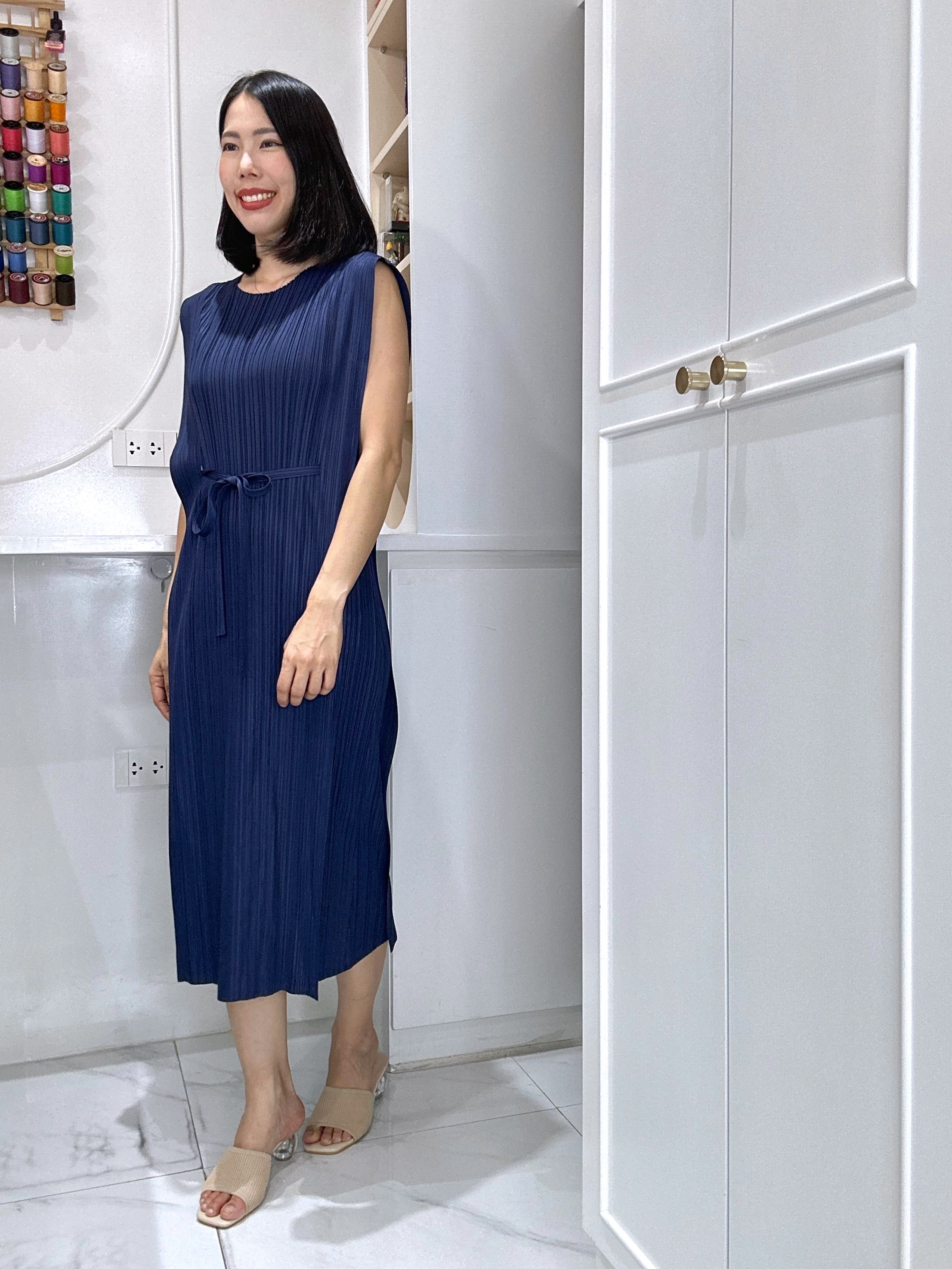 2MUAY รุ่น GJO7655 SIMPLE BOW TIE PLEATED DRESS เดรสผู้หญิง เดรสพลีทคุณภาพ 15สี FREE SIZE