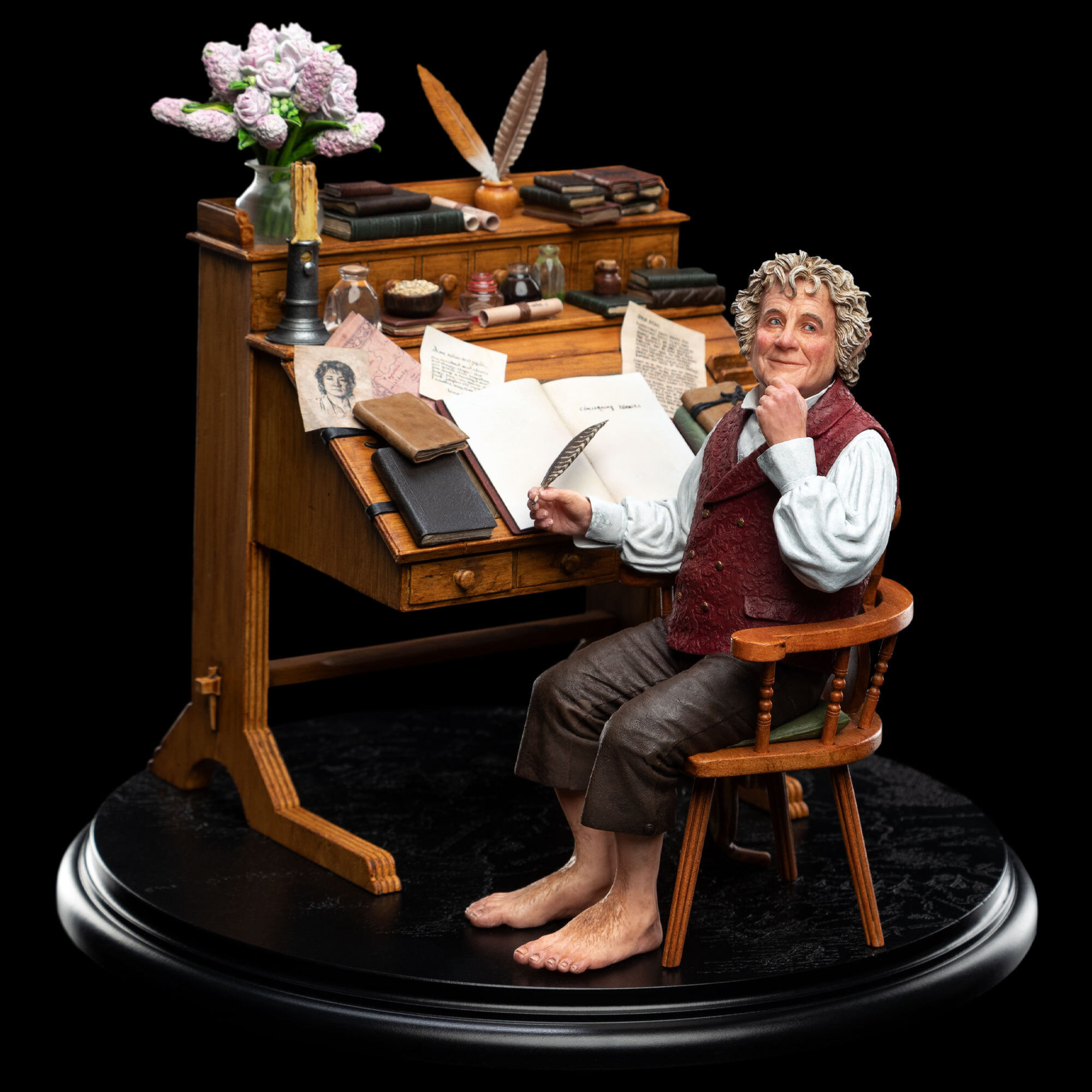 [สั่งจอง]Weta Workshop : Bilbo Baggins at His Desk