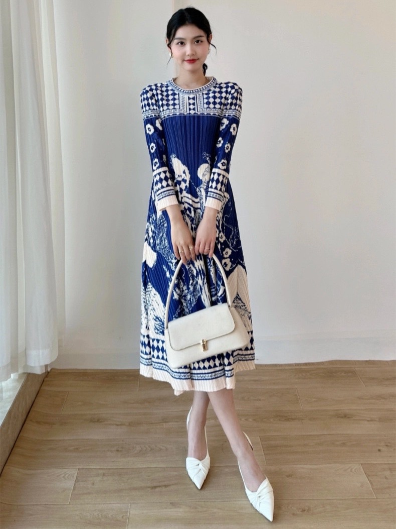 ปรับราคาลง30%!! 2MUAY รุ่น CX2465 เดรสพลีทคุณภาพ ROUND NECK LONG SLEEVE PRINTED PLEATED DRESS 4 สี FREE SIZE