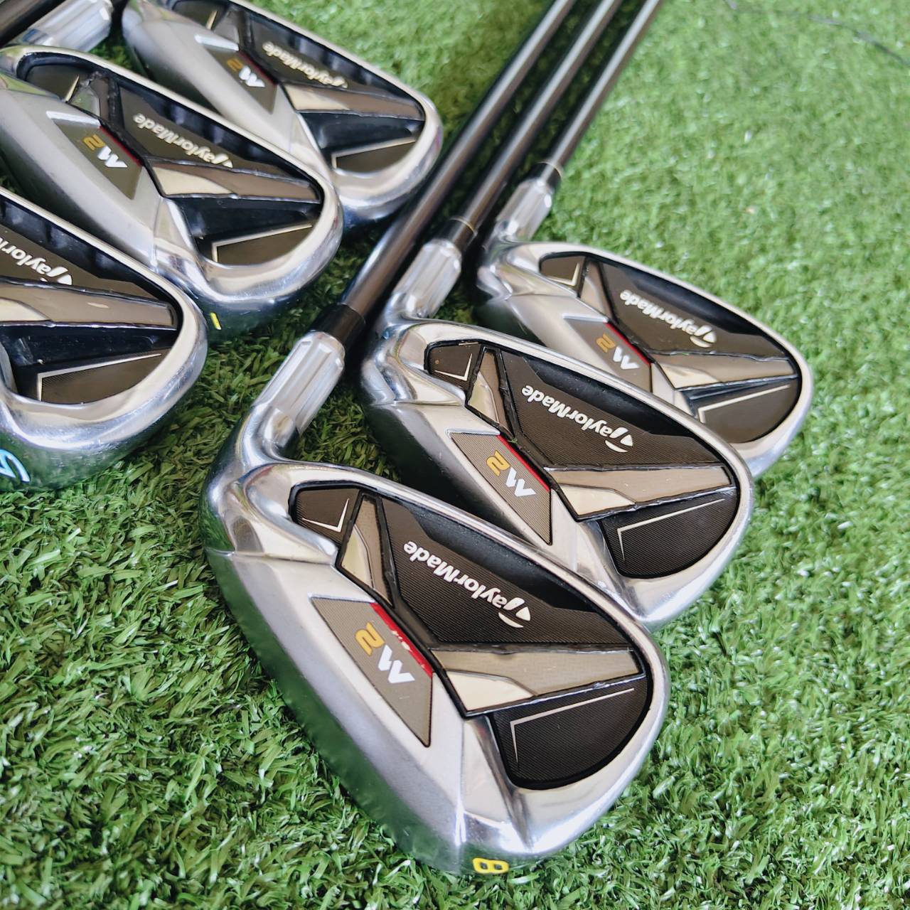 TAYLORMADE M2 – ชุดเหล็กที่ให้ทั้ง "ระยะ + ความง่าย" ในวงเดียวกัน!