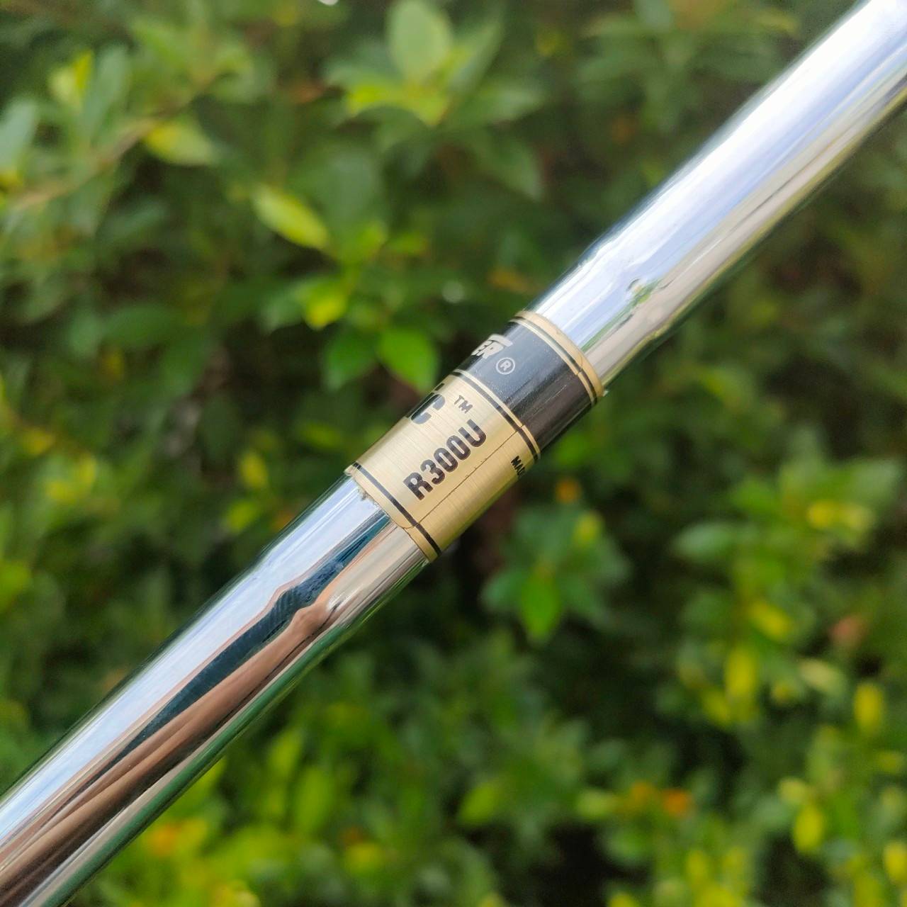 ชุดเหล็ก KS2000 KENNETH SMITH ของใหม่!! มีเหล็ก 2-9 เเละ PW ก้าน DYNAMIC GOLD R300U ก้านพรีเมี่ยม!! เป็นเหล็ก CAVITY ตีง่าย หน้าเหล็กแบบพิเศษ!! ไม้กอล์ฟมือสอง ของแท้ BY NakaraLuxurious