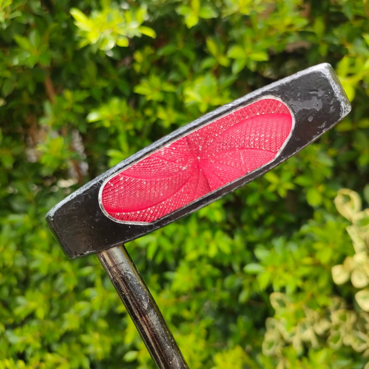 PUTTER BEVERLY HILLS'S CUTTLE ความยาว 35 นิ้ว สุดยอดพัตเตอร์ คุณภาพสูง รูปสามเหลี่ยม ชดเชย ความผิดพลาดได้สูงสุด ไม้กอล์ฟมือสอง ของแท้ BY NakaraLuxurious