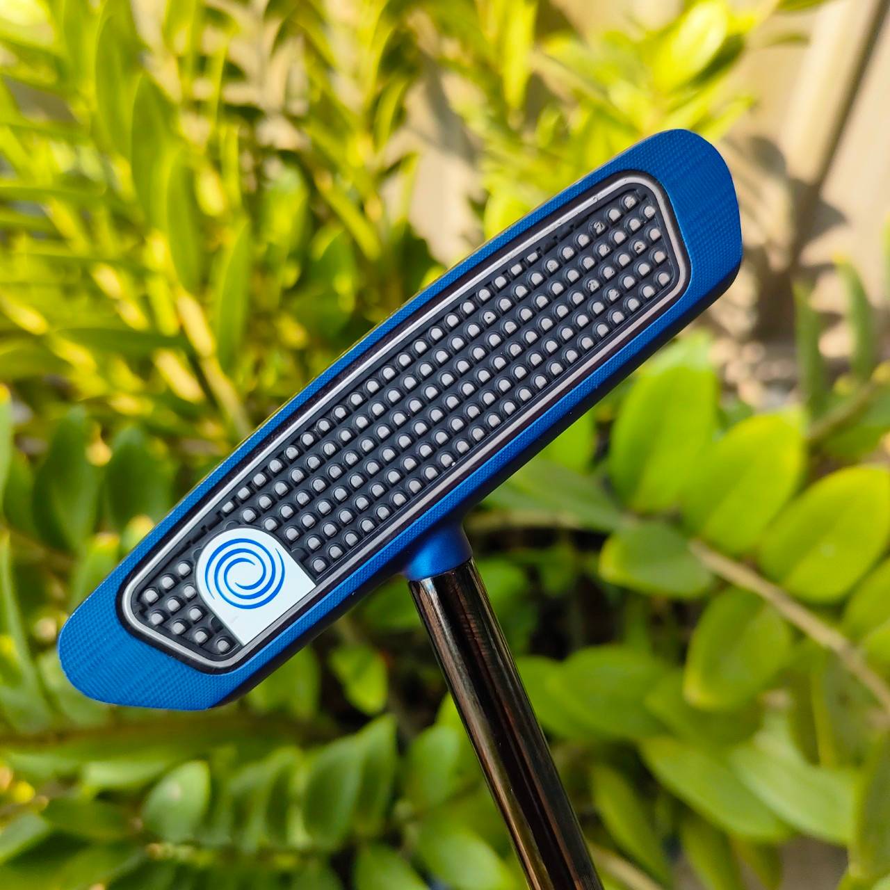 PUTTER ODYSSEY O WORKS BLUE 1W CS ความยาว 34 นิ้ว สภาพสวยนางฟ้า ก้านตรงกลาง สโตรคง่าย เล็งง่าย แม่นยำ หน้าสัมผัสเกาะไลน์ที่สุด ดีที่สุดของหน้าไม้ กริพ SUPER STROKE เต็มมือ สวยนางฟ้า