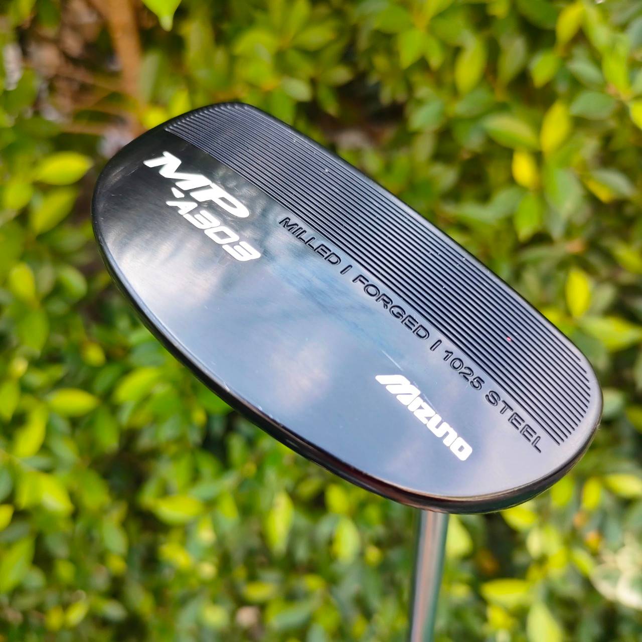 PUTTER MIZUNO MPA303 MILLED FORGED 1023 STEEL ความยาว 34 นิ้ว กริฟ SUPER STROKE เป็นสุดยอดของสุดยอดพัตเตอร์!! ไม้กอล์ฟมือสอง ของแท้ BY NakaraLuxurious