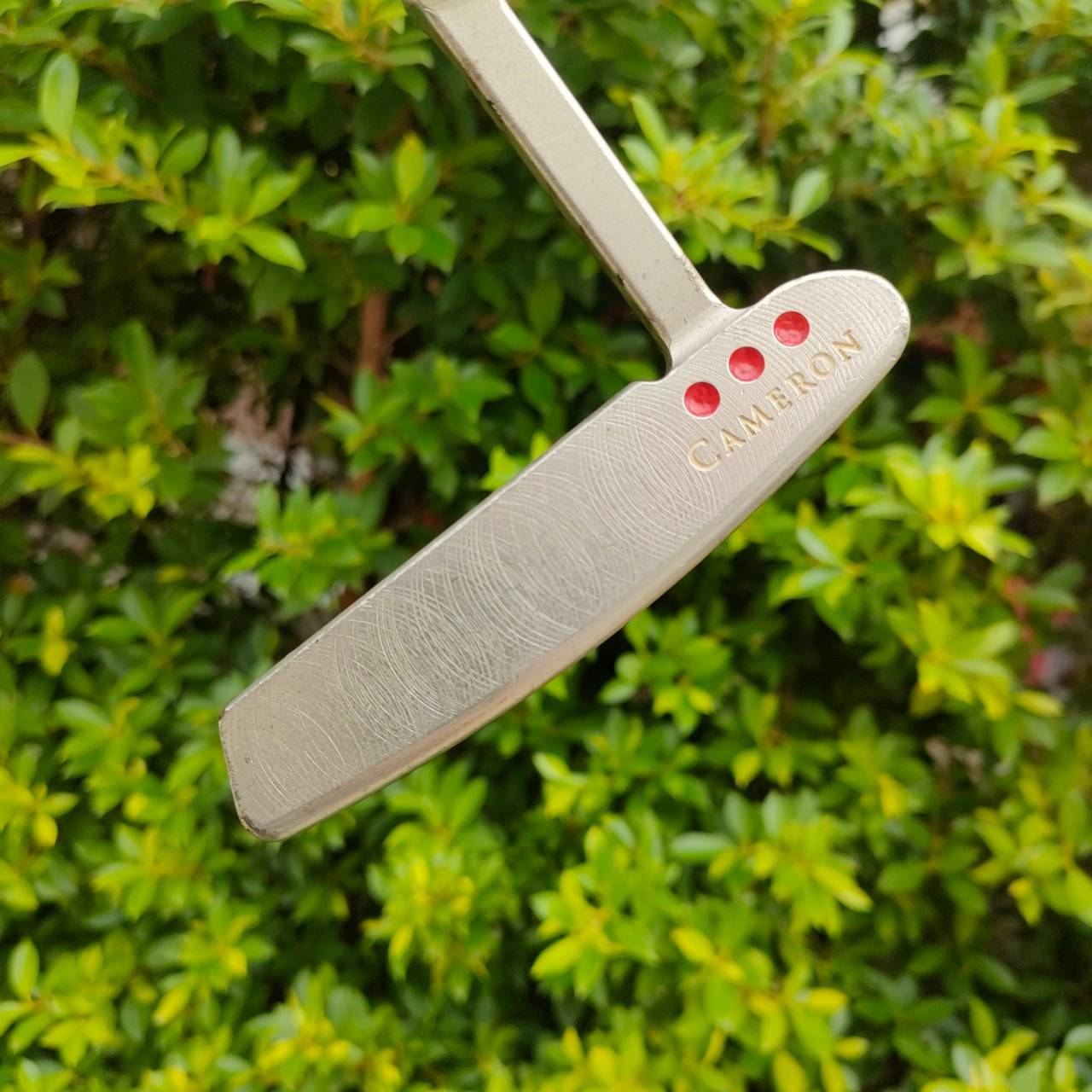 PUTTER TITLEIST SCOTTY CAMERON PRO PLATINUM™ NEWPORT MID SLANT ความยาว 35 นิ้ว ** มาพร้อม COVER ตรงรุ่น!!! ไม้กอล์ฟมือสอง ของแท้ BY NakaraLuxurious