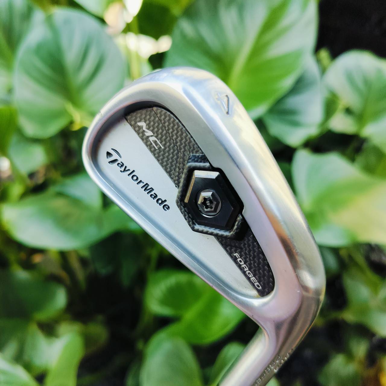 เหล็ก 4 Taylormade MC FORGED เป็นเหล็ก FORGED สุดนุ่มและมี CAVITY เพื่อให้ตีง่ายมากขึ้น ไม้กอล์ฟพรีเมี่ยมมือสอง ของแท้ By NakaraLuxurious