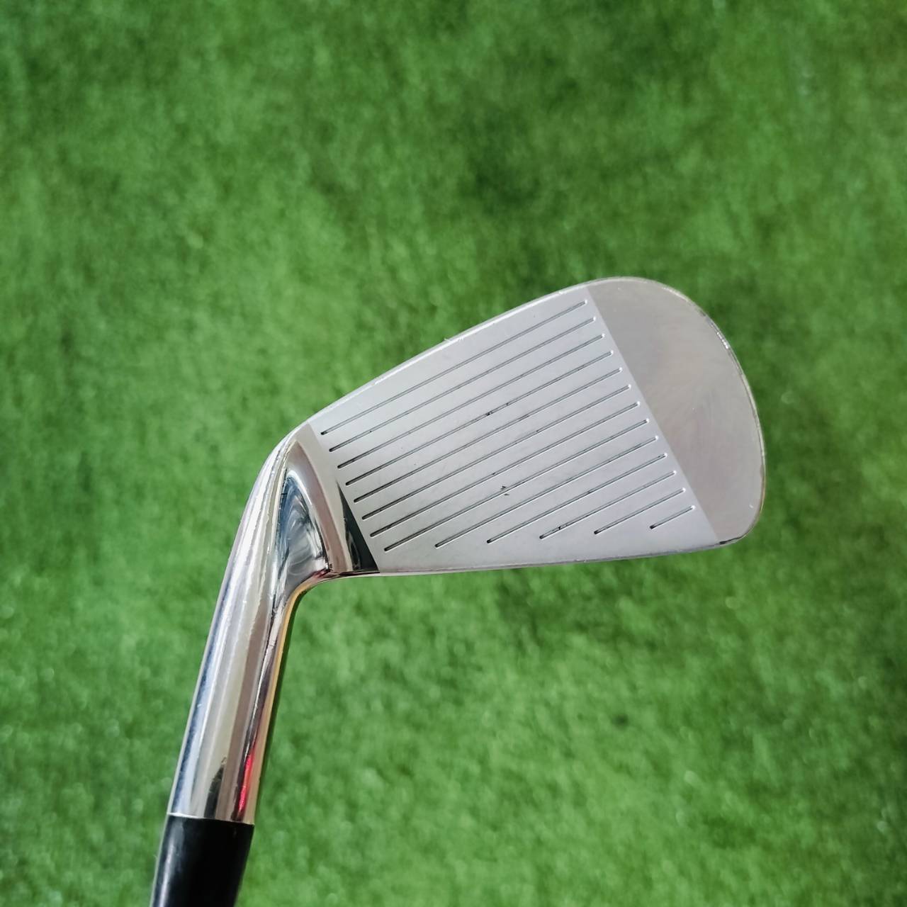 ชุดเหล็ก NIKE PRO COMBO เหล็ก FORGED สวยจัดๆทุกเหล็ก หน้าใยสวยทุกเหล็ก ตีนุ่มมากๆ และเหล็กยาวเป็นแบบ CAVITY ช่วยให้ตีง่าย ตีตรง ชดเชยสูง ไม้กอล์ฟพรีเมี่ยมมือสอง ของแท้ By NakaraLuxurious