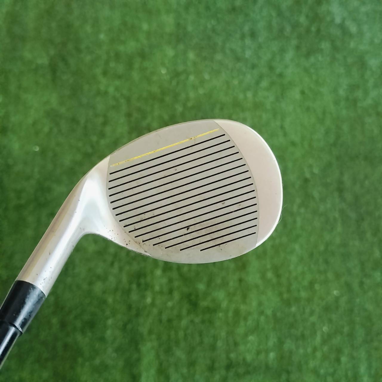 WEDGE Stinger 3x3 ตัวโหด!!! หน้าสัมผัสกว้าง สปินโหดมาก ชิพง่ายและแม่นแบบตึงๆเลยค่ะ ก้าน WEDGE FLEX โดยตรงเลย ไม้กอล์ฟพรีเมี่ยมมือสอง ของแท้ By NakaraLuxurious