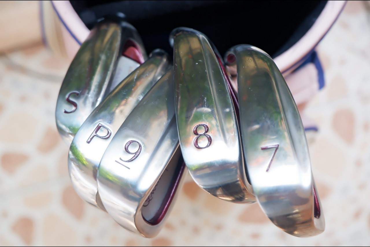 QUINCY TITANIUM LADY TZUPWYA