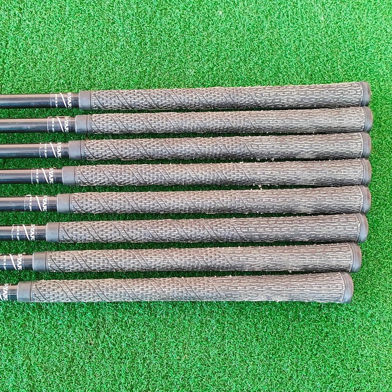 ชุดเหล็ก S-YARD U.21 มีเหล็ก 4-9 เเละ AW SW ก้าน S-YARD U.21 FLEX R เหล็กในตำนานที่หาตัวเทียบยาก เป็นเหล็ก FORGED UNDER-CUT และ มี CAVITY ลึก ตีง่าย