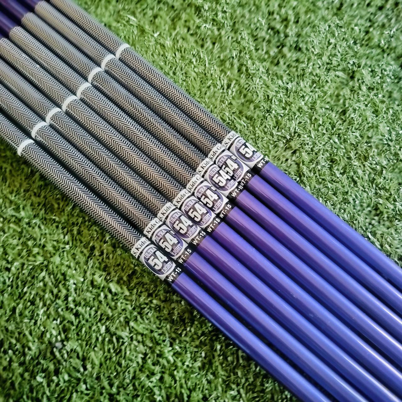 ก้านไม้กอล์ฟเด็กสำหรับใส่หัวไม้ ก้าน U.S.KIDS GOLF 54" ULTRA LIGHT WT-15 ความยาวก้าน 35 นิ้ว สำหรับน้องที่มีความสูง 137-145 เซนติเมตร เป็นก้านสำหรับเด็กที่ดีที่สุดในโลก