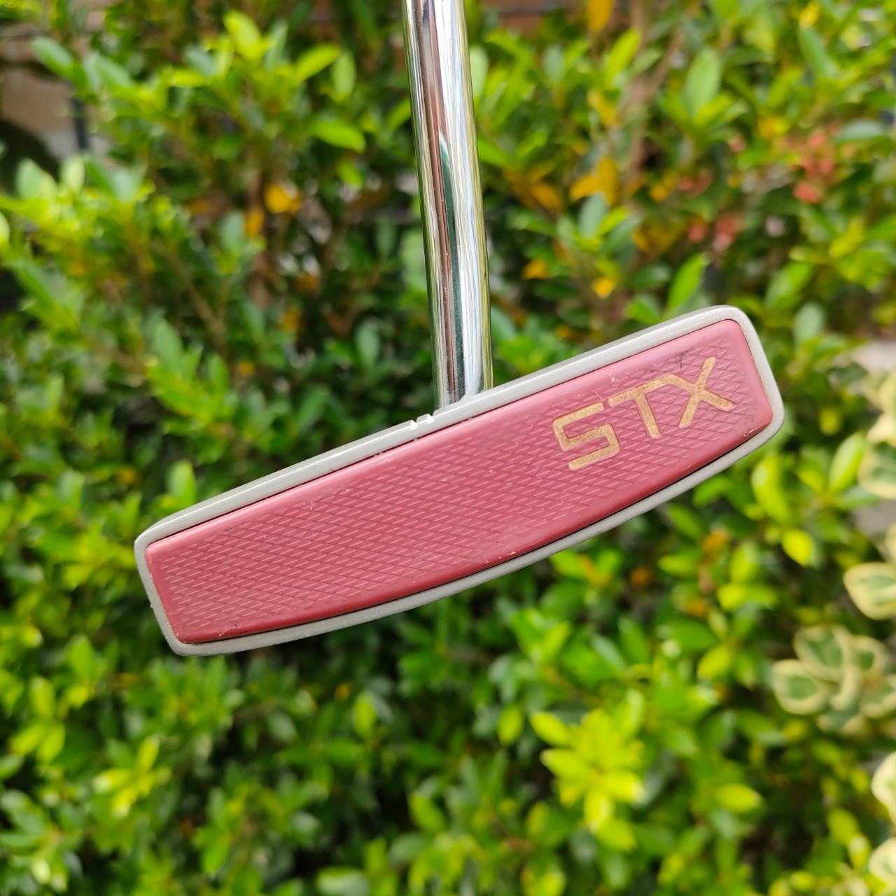 PUTTER STX SYNC TOUR ก้าน STX ยาว 34 นิ้ว เล็งง่ายมาก หน้า MIlLed เกาะไลน์ น้ำหนักดี ส่งพลัง เข้าตรงกลางหน้าไม้ครับ