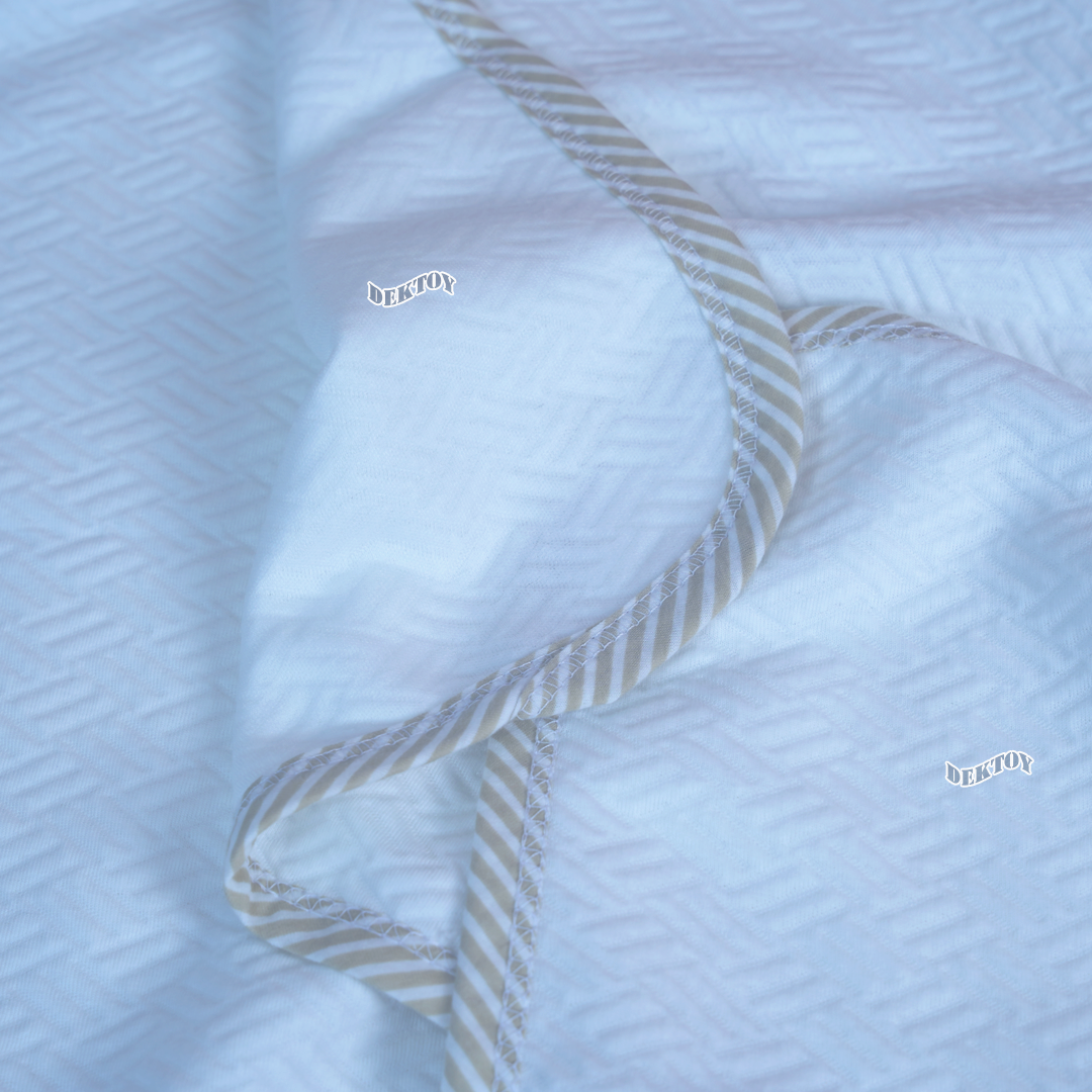 First Wear ผ้าห่อตัวเด็กทารก แบบสำเร็จรูป ผ้าแซนวิช ไซส์ 72x89 ซม.