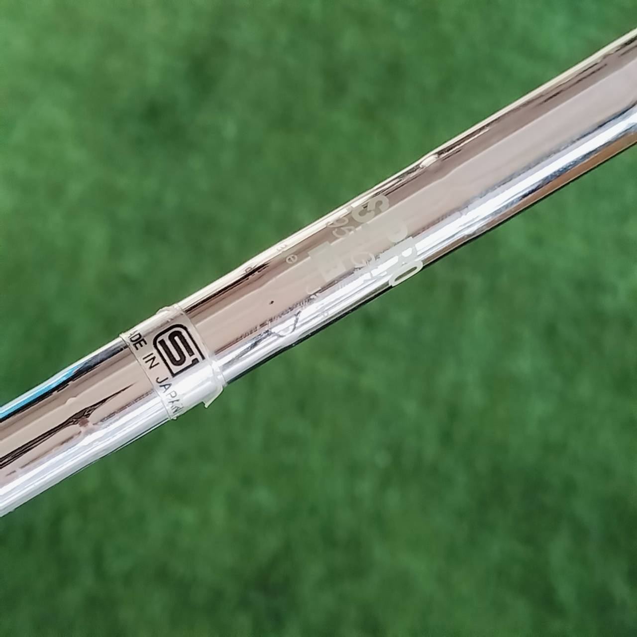 ชุดเหล็ก SRIXON GIE มีเหล็ก 5-9 เเละ PW ก้าน N.S.PRO 950 GH FLEX S เหล็กใบใหญ่ ตีง่ายมาก และช่วย เรื่องระยะอย่างมาก ก้านเหล็กเบา เพียงแค่ 95 กรัม สามารถเร่งสปีด เพิ่มระยะได้มากขึ้น ไม้กอล์ฟพรีเมี่ยมมือสอง ของแท้ By NakaraLuxurious