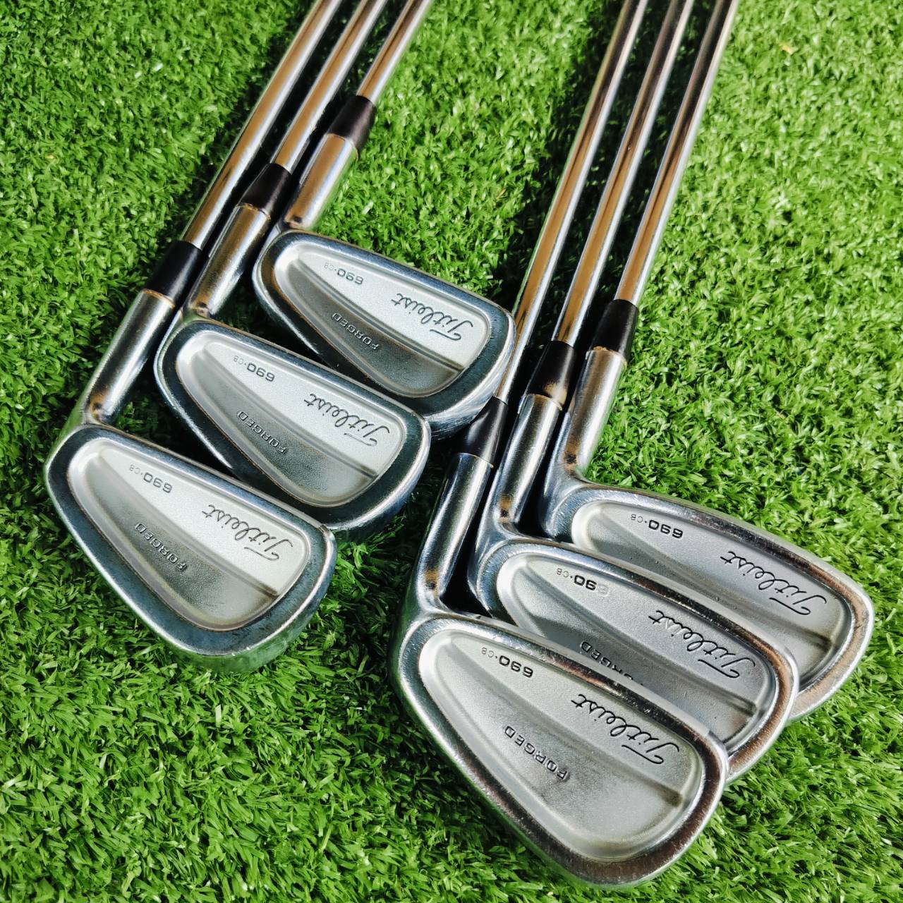 ชุดเหล็ก Titleist 690 CB FORGED ก้าน NS PRO 950 FLEX R เป็นชุดเหล็ก FORGED สุดพรีเมี่ยม แต่มี CAVITY เพื่อช่วยชดเชยผิดพลาด ไม้กอล์ฟพรีเมี่ยมญี่ปุ่นมือสอง ของแท้ By NakaraLuxurious