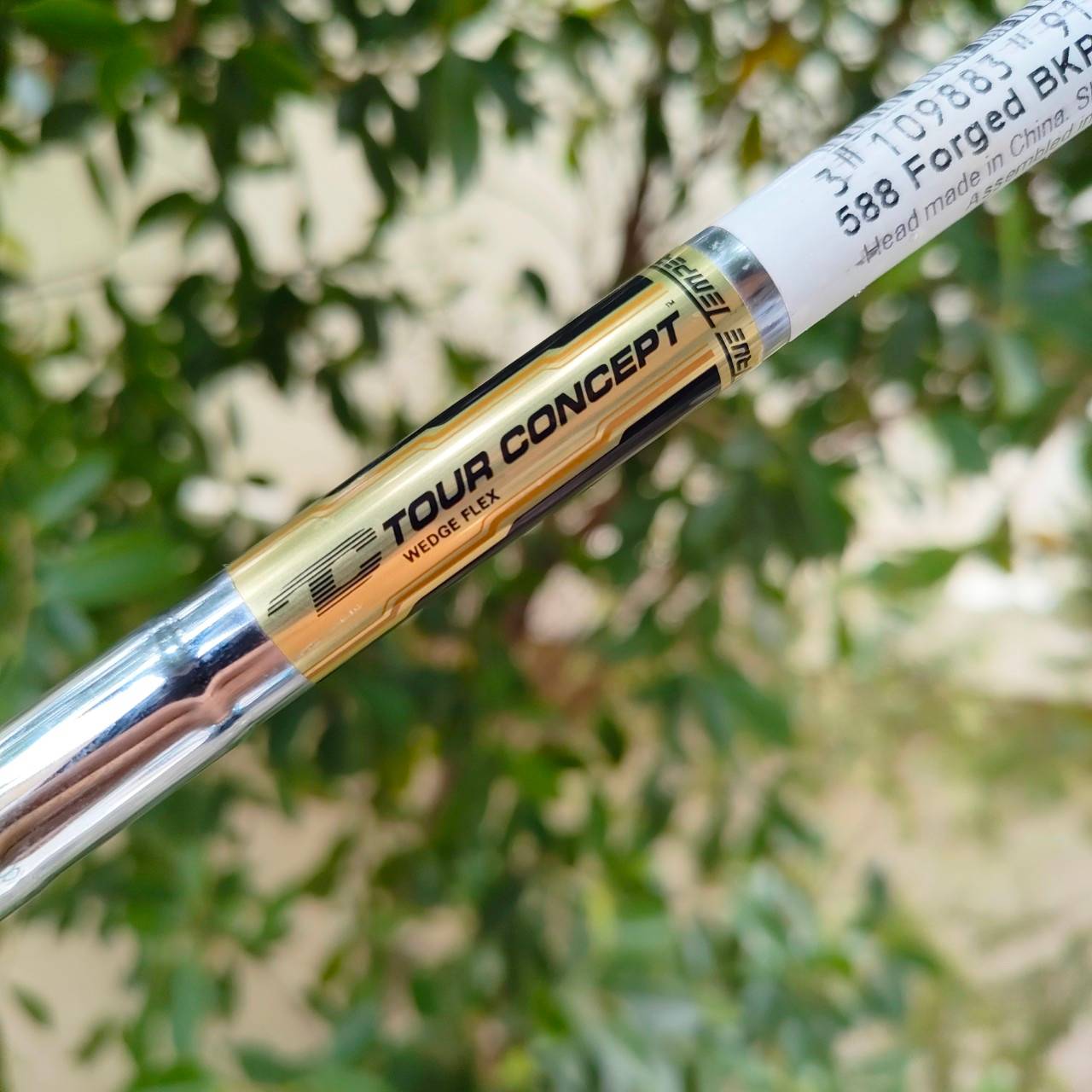 ** ไม้กอล์ฟสำหรับท่านที่ถนัดซ้าย ** WEDGE CLEVELAND REG .588 องศา 56 เบาท์ 14 ก้าน TC TOUR CONCEPT FLEX WEDGE ตัวโหดสุดๆ มือซ้ายหายากมาก ไม้กอล์ฟพรีเมี่ยมมือสอง ของแท้ By NakaraLuxurious