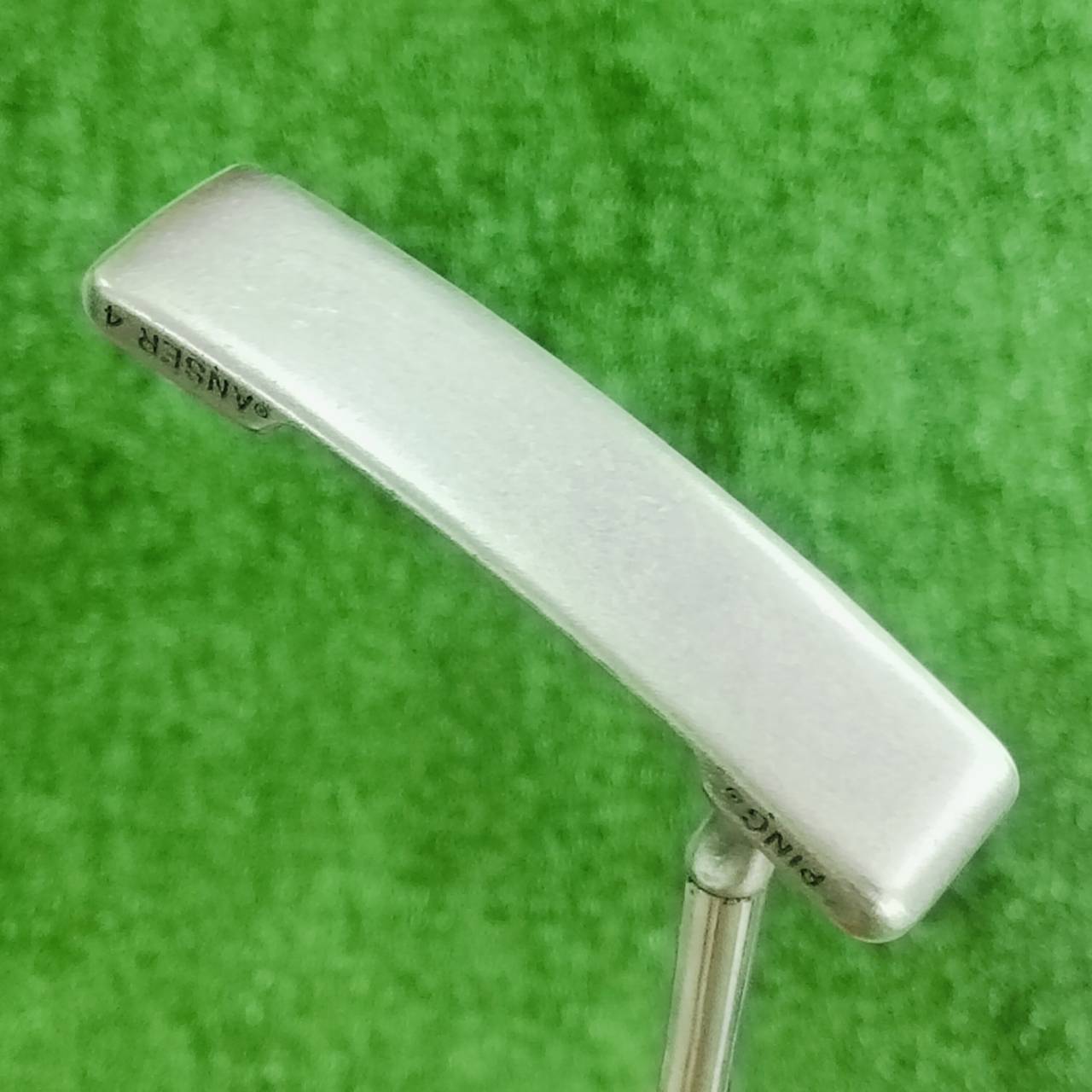 PUTTER PING ANSER 4 ความยาว 35 นิ้ว พัตต์นิ่งมาก ANSER4 เป็นตัวที่สมบูรณ์ที่สุด ในซีรี่นี้และเป็นรุ่นยอดนิยมที่สุดเช่นกัน ไม้กอล์ฟพรีเมี่ยมมือสอง ของแท้ By NakaraLuxurious