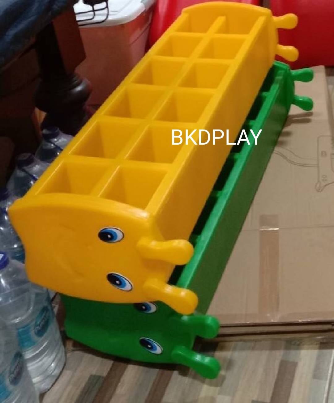 ชั้นวางรองเท้าเด็ก12ช่อง ,ชั้นวางรองเท้าหนอน ,ตู้รองเท้า,เฟอร์นิเจอร์เด็ก พร้อมส่ง