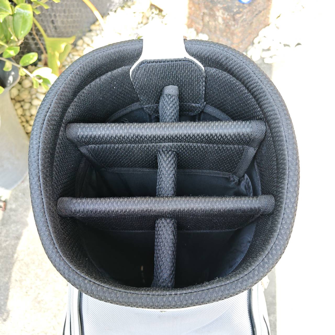 ** ไม่มี COVER ** ถุงกอล์ฟ J.LINDEBERG ถุง TOUR ใบใหญ่ มือสองสภาพพร้อมใช้ ** ไม่มี COVER **