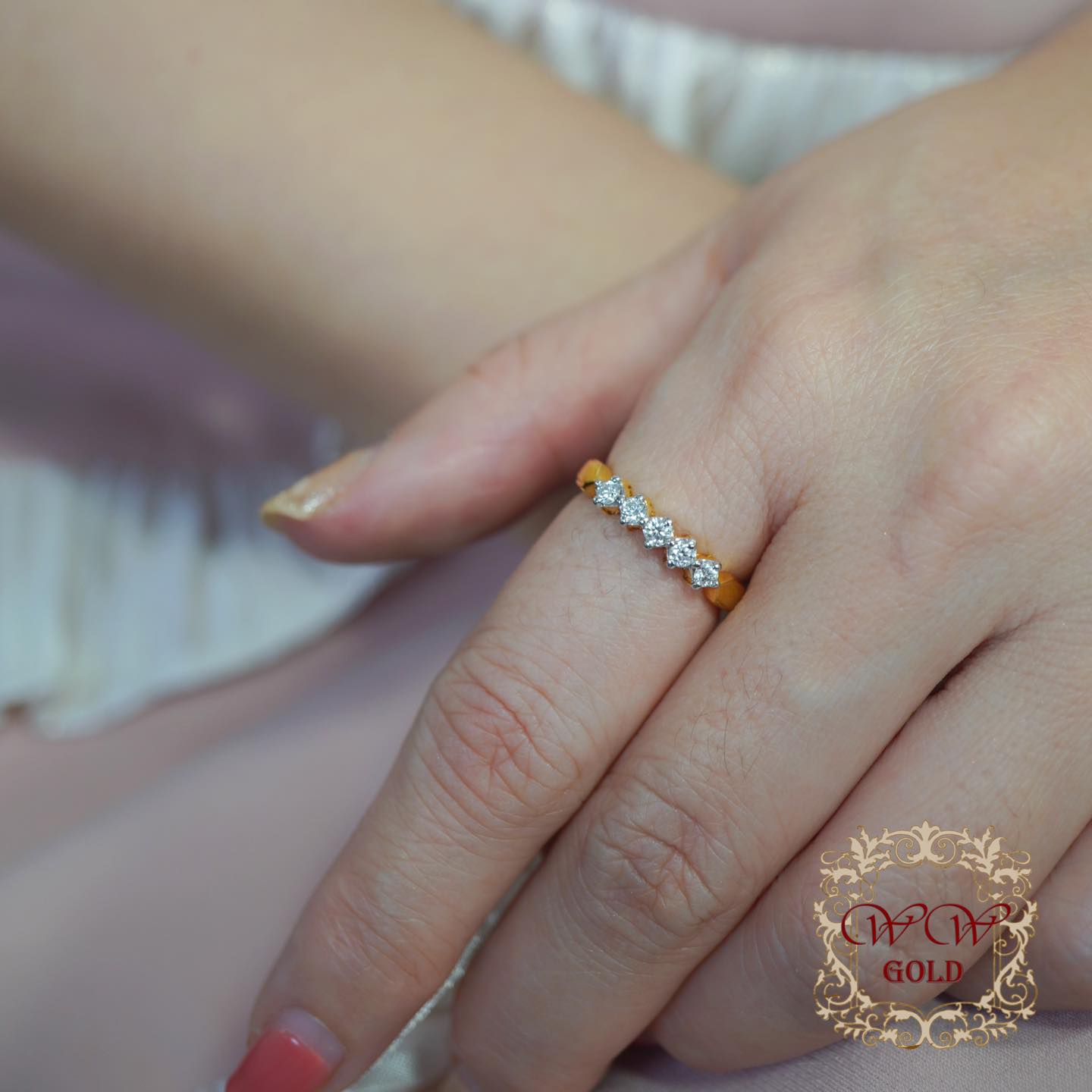 แหวนเพชรแถว 5 เม็ด