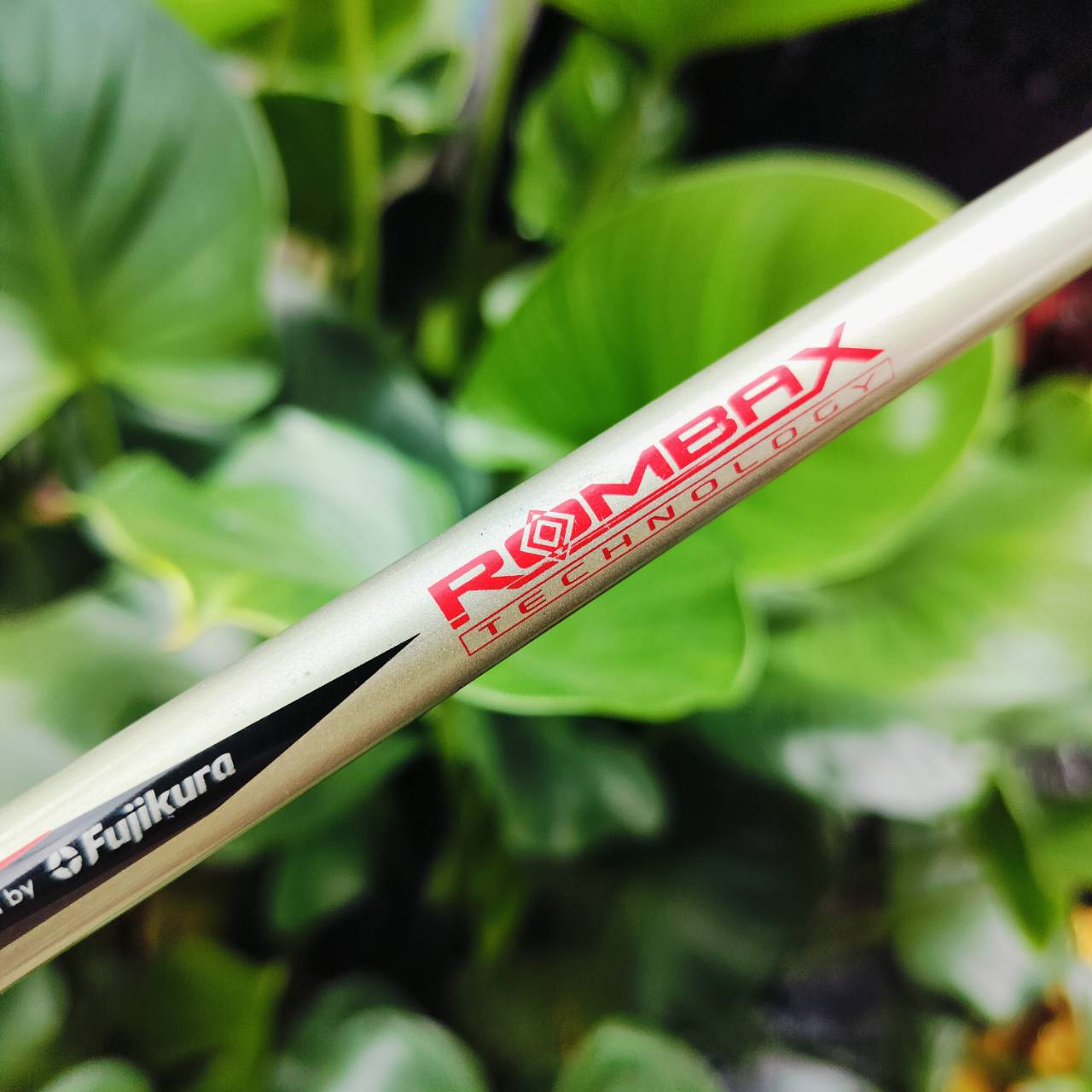 Driver TOBUNDA GT460 ก้าน FUJIKURA ROMBAX FLEX S แบรนด์ TOBUNDA เป็นแบรนด์ดังพรีเมี่ยม จากประเทศญี่ปุ่น ไม้กอล์ฟพรีเมี่ยมมือสอง ของแท้ By NakaraLuxurious