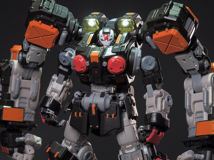 [สั่งจอง] Astrobots A-07 Hyperion 8" (20.32cm)