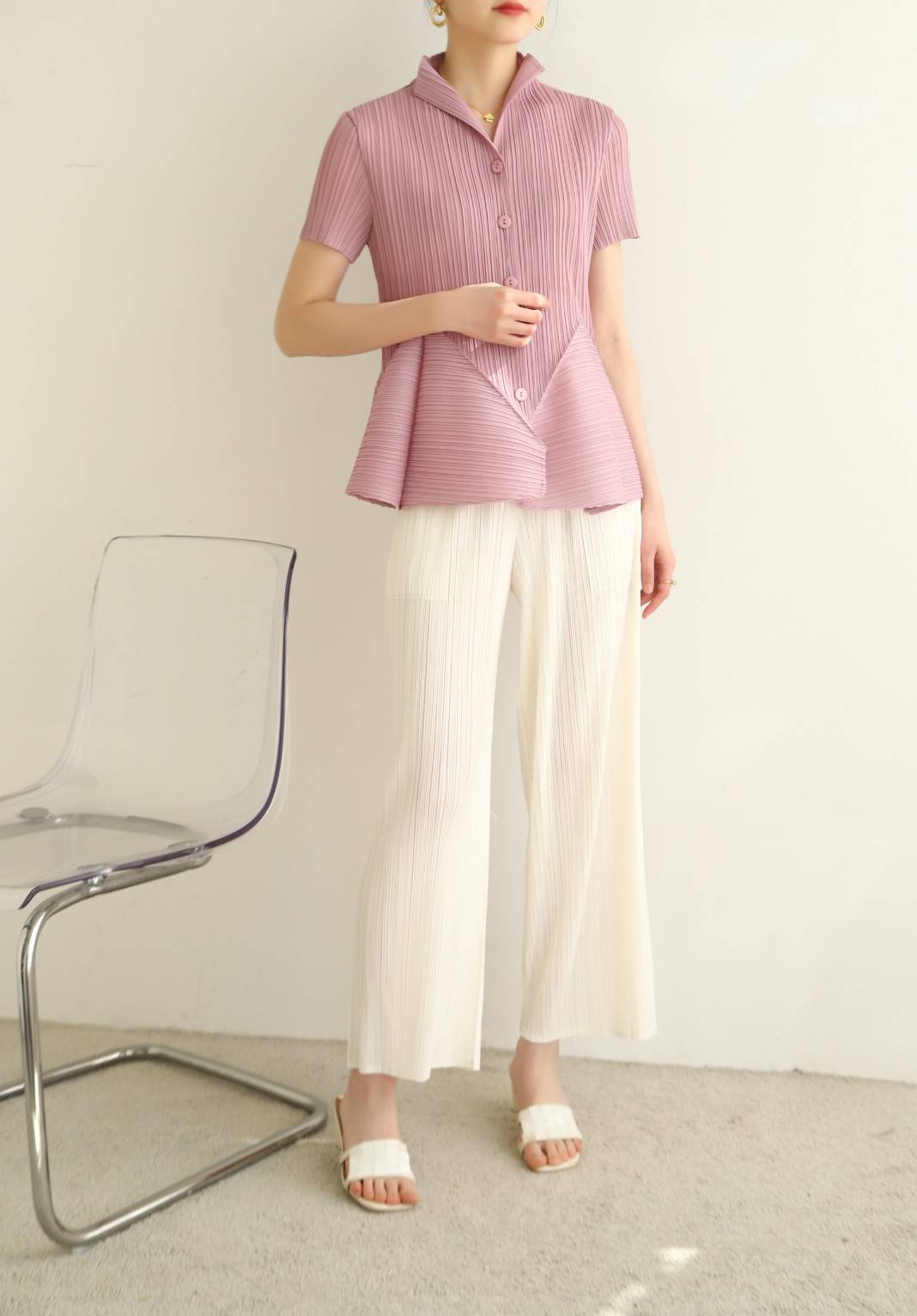 2MUAY รุ่น GJO2103 เสื้ออัดพลีทคุณภาพ SHORT SLEEVE VOLUMN PLEATED TOP 12สี FREE SIZE