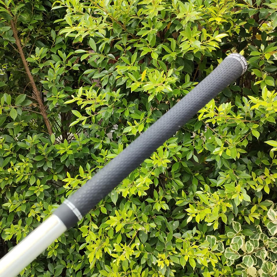DRIVER TITLEIST 915 D3 องศา 9.5 ก้าน SPEEDER MOTORE FLEX S ตีมันส์ระเบิดเลยครับ หน้ายืดยุบมากๆ และก้าน FUJIKURA ด้วย ทั้งไกล ไขปรับได้แบบสุดๆ ตีสนุกมากครับ ราคาพิเศษสุดพลาดไม่ได้!!!