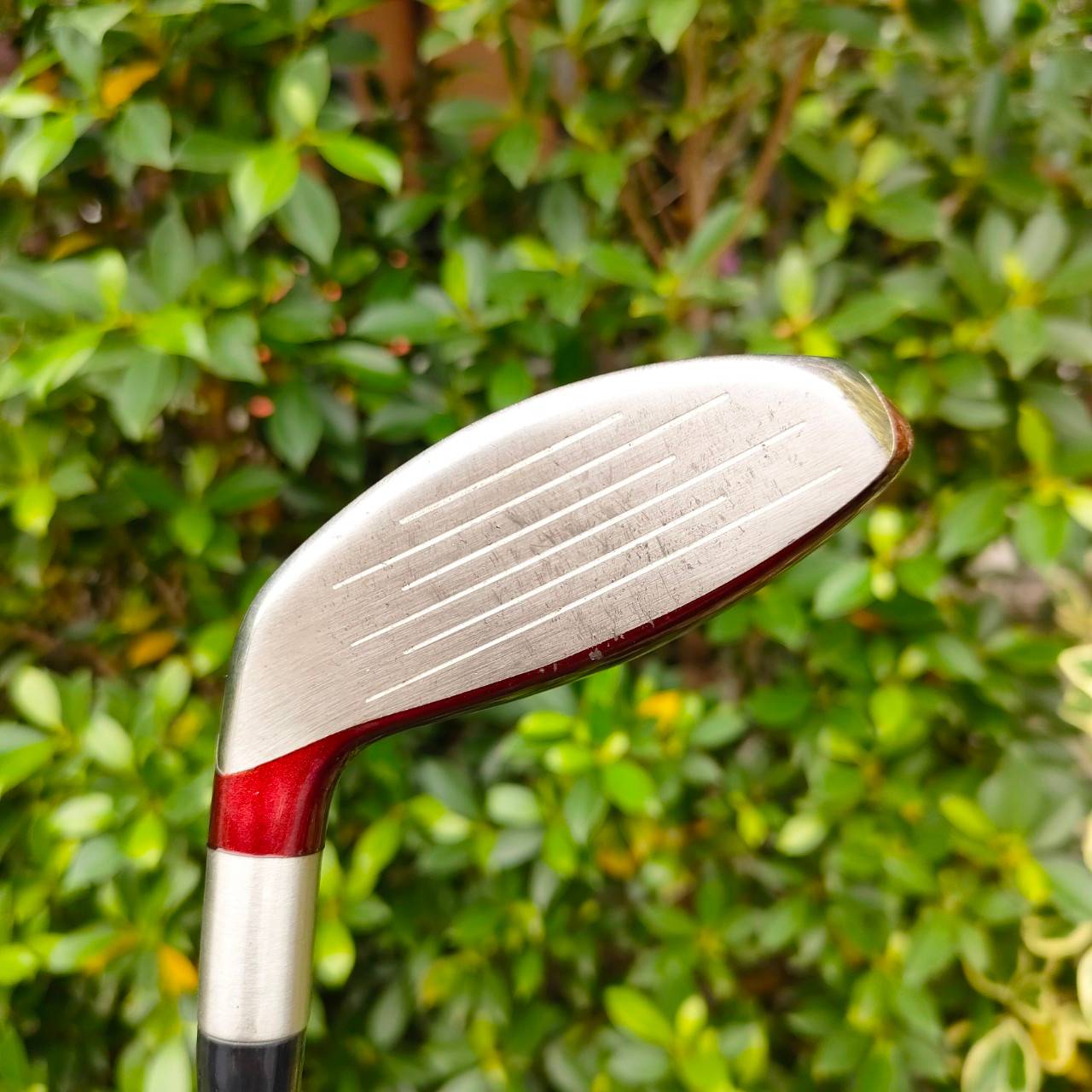 HYBRID 4 TAYLORMADE R7 CGB MAX ก้าน RE * AX SUPERFAST FLEX R องศา 22 ใช้เทคโนโลยีสามเหลี่ยมยื่นออกทางด้านหลัง ทำให้ตีได้ง่ายมากๆ ระยะมามากๆครับ MAX