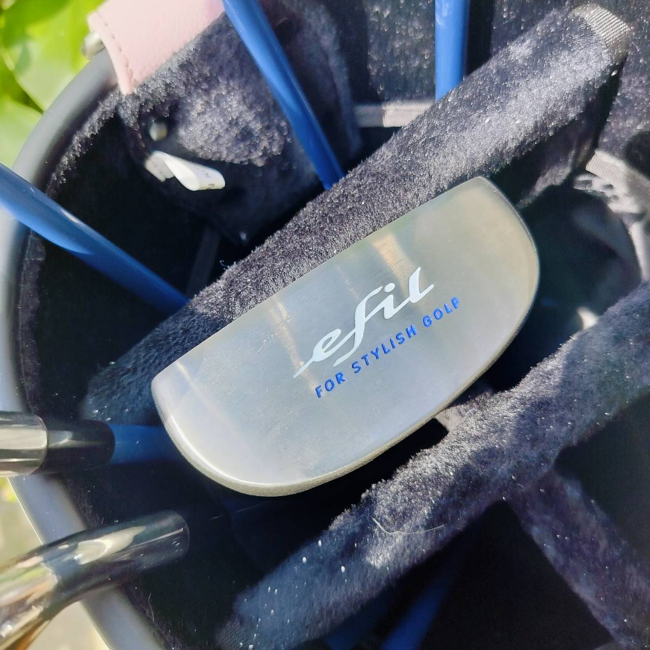 ** ไม้กอล์ฟสำหรับผู้หญิง ** FULLSET MIZUNO EFIL LADY ชุดยอกนิยมสูงสุดของคุณผู้หญิง เพราะเป้นไม้ญี่ปุ่นน้ำหนักเบามาก ออกแบบให้ตีโดนง่ายๆ ตีสบายๆ เหมาะกับคุณผู้หญิงไทยมากที่สุด ไม้กอล์ฟมือสอง ของแท้ By NakaraLuxurious