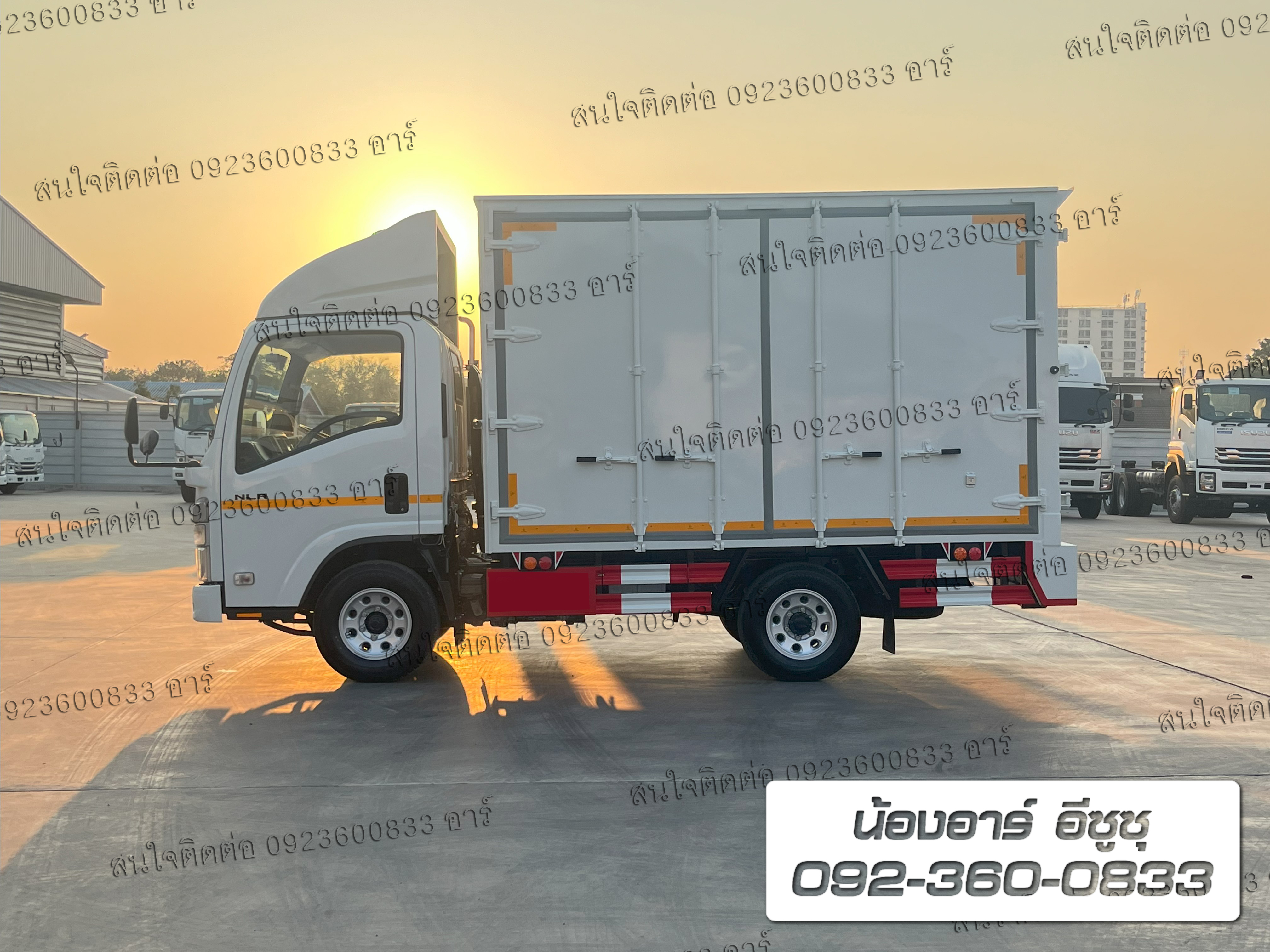 4 ล้อ ISUZU NLR Euro5 Max ตู้ 6 บาน เปิดรอบคัน