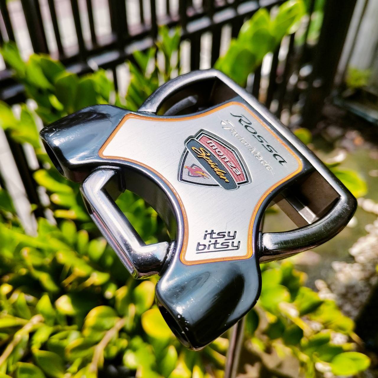 PUTTER TAylormade ROSSA MONZA SPIDER ตัวดังยอดนิยม ความยาว 34 นิ้ว ก้าน CENTER หน้า agsi+ สุดยอดแห่งการเกาะไลน์ ไม้กอล์ฟพรีเมี่ยมมือสอง ของแท้ By NakaraLuxurious