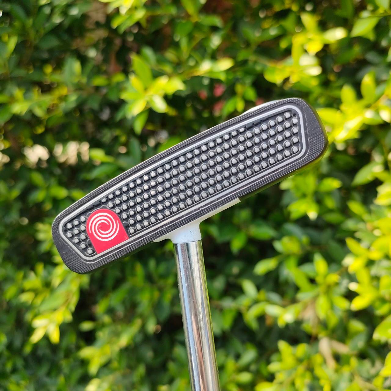 PUTTER ODYSSEY R-LINE CS OWORKS ความยาว 34 นิ้ว มีสองชิ้น ก้าน ODYSSEY กริฟ SUPER STOKE สุดยอดของคุณภาพ ฟัลลิ่งดีสุดๆๆๆ หน้าไม้ยังเกาะไลน์แบบมากๆครับ