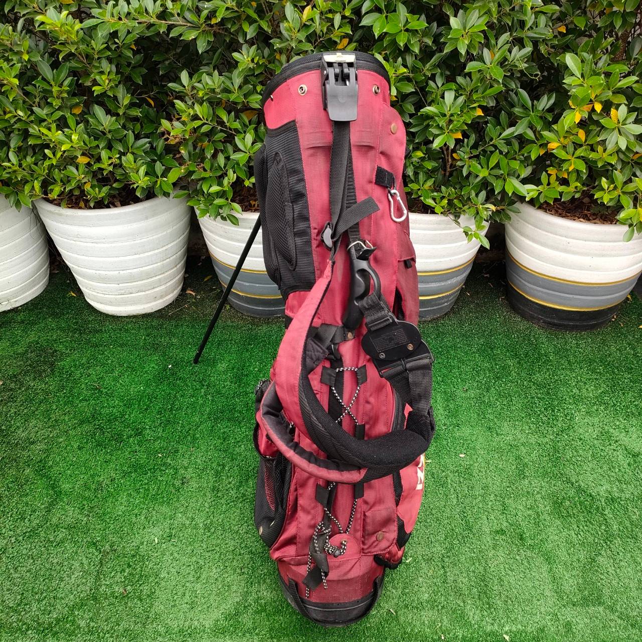 ถุงกอล์ฟ IZZO ขาตั้ง สีแดง สวยมาก